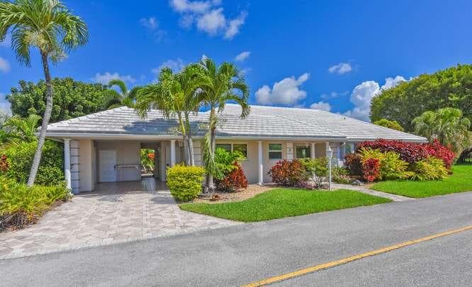 437 French Royale Circle, Atlantis, FL 33462