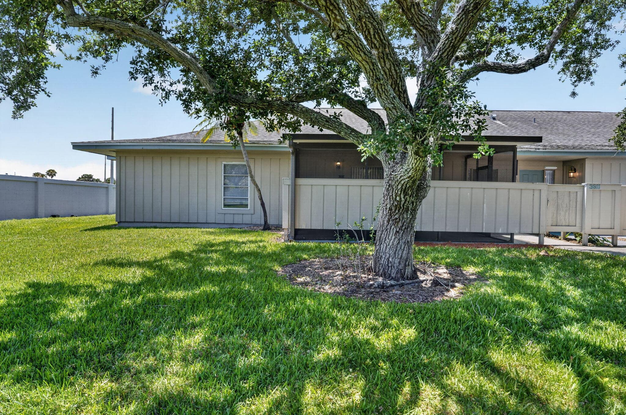 3911 NW Cinnamon Tree Circle, Jensen Beach, FL 34957 2