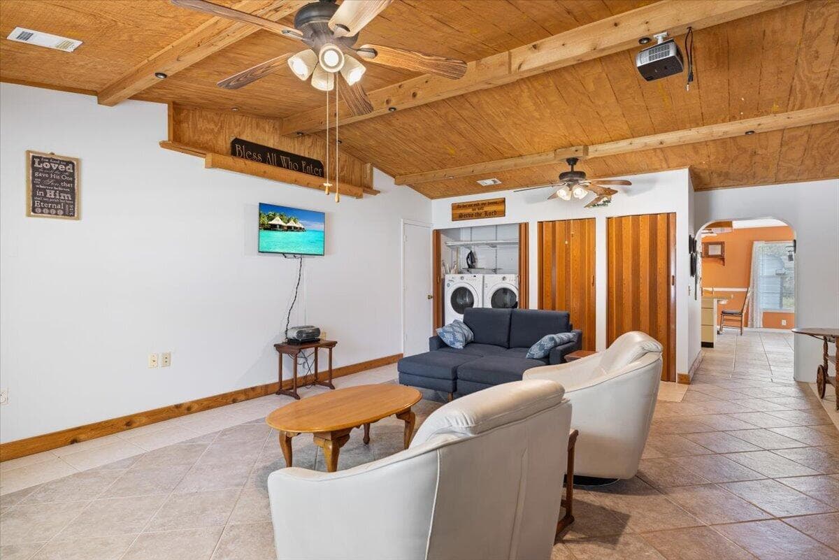 1735 40th Avenue, Vero Beach, FL 32960 3