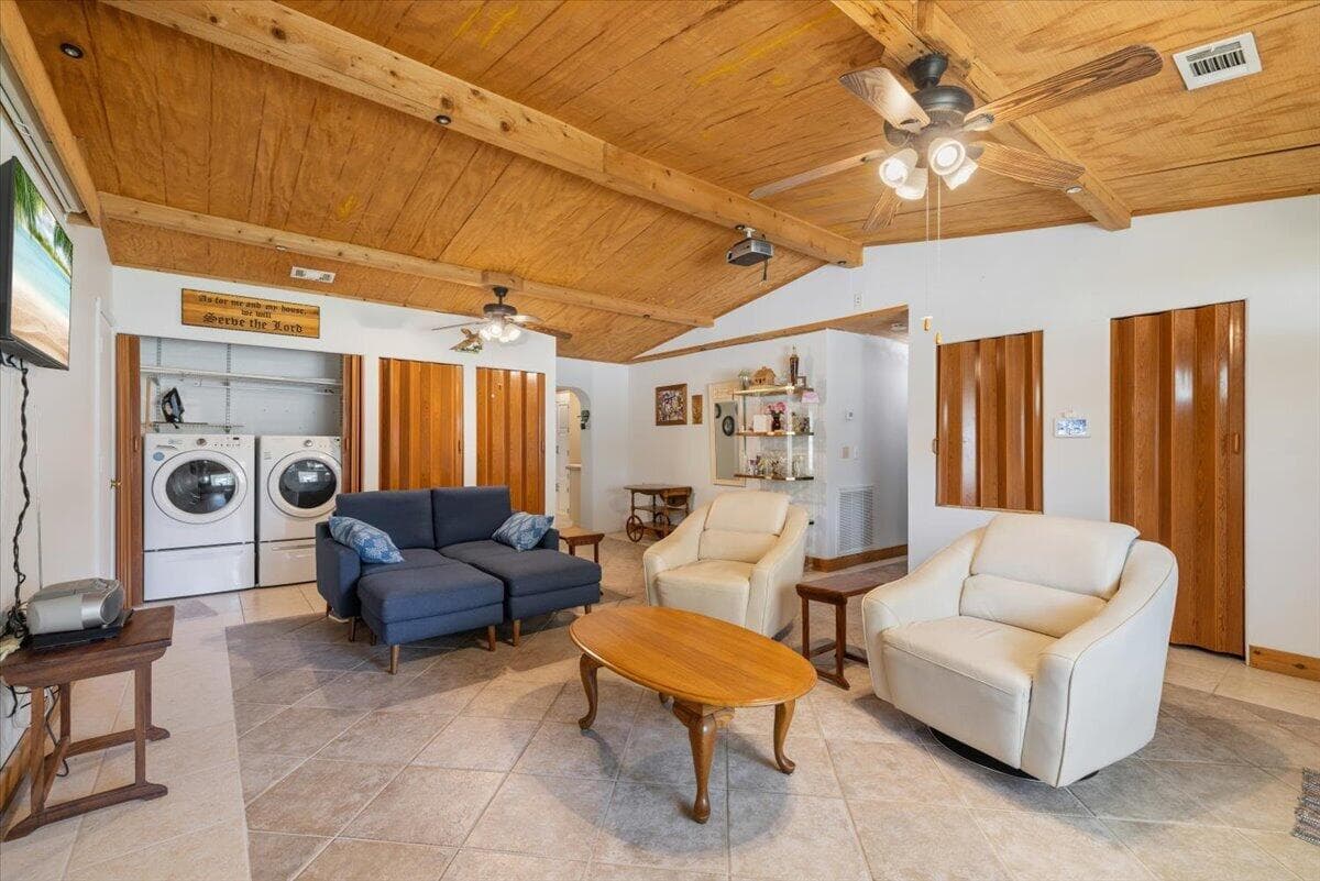 1735 40th Avenue, Vero Beach, FL 32960 4