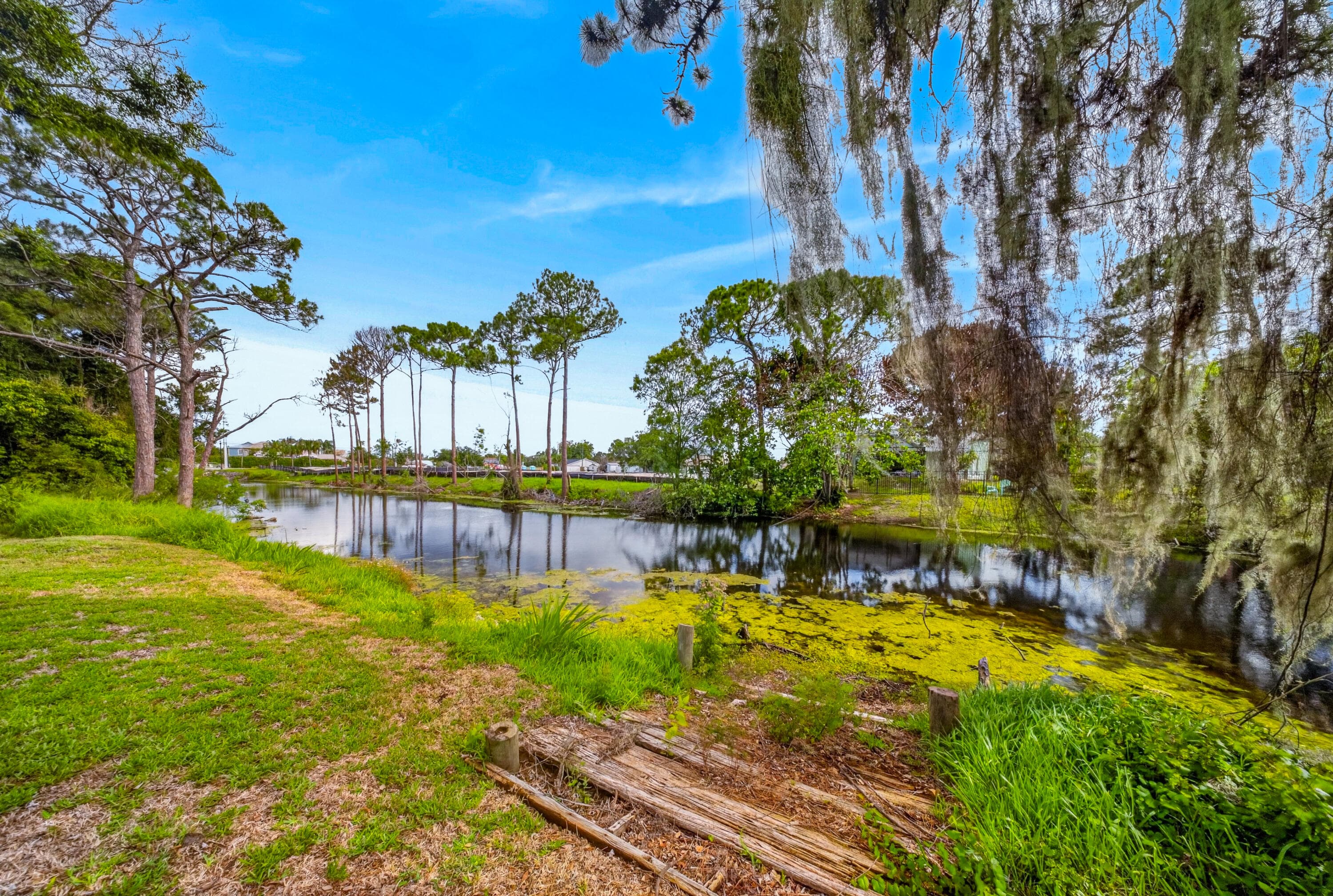 662 SE Essex Drive, Port St. Lucie, FL 34984 34