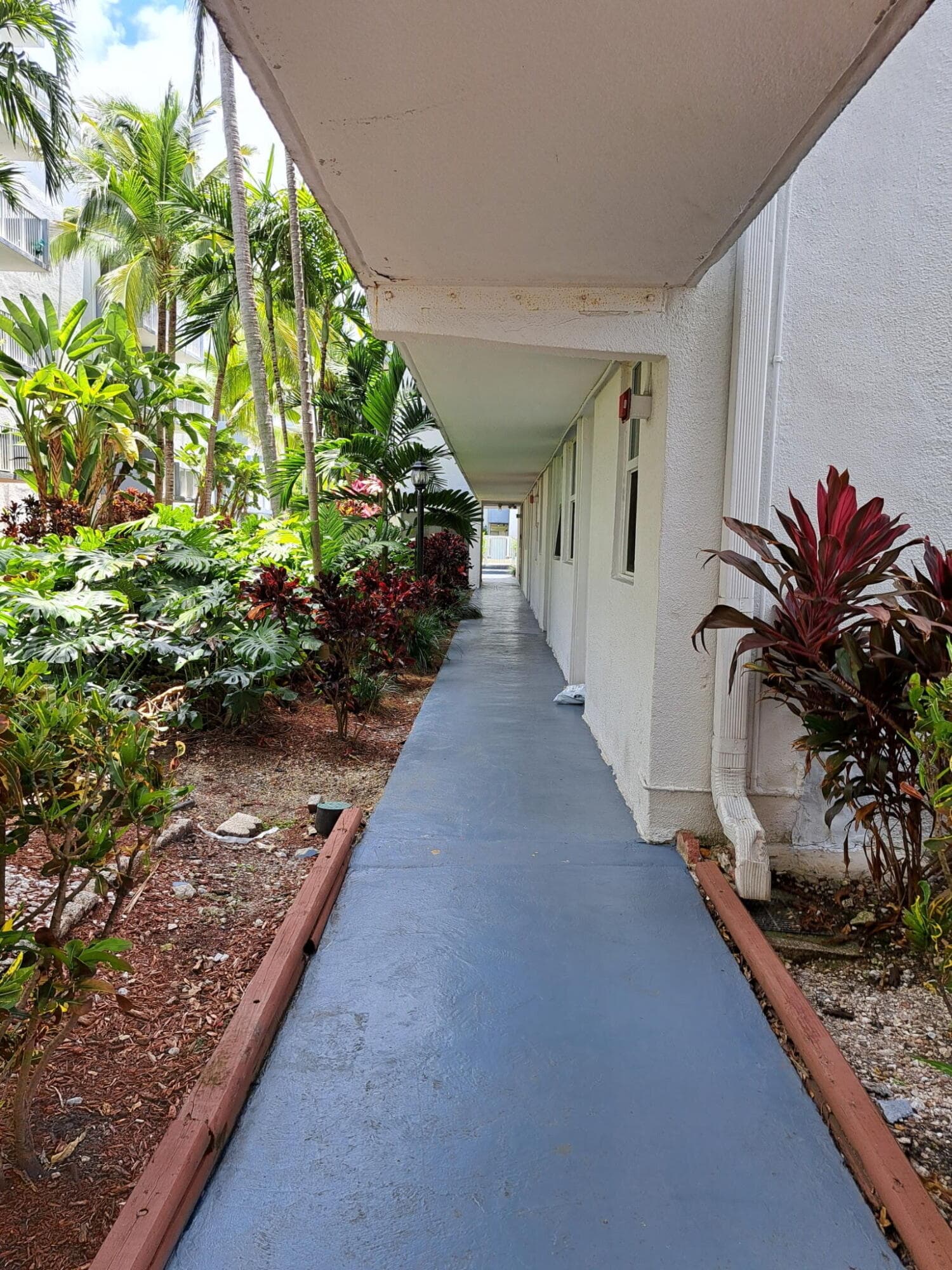 1801 S Treasure Drive, North Bay Village, FL 33141 2