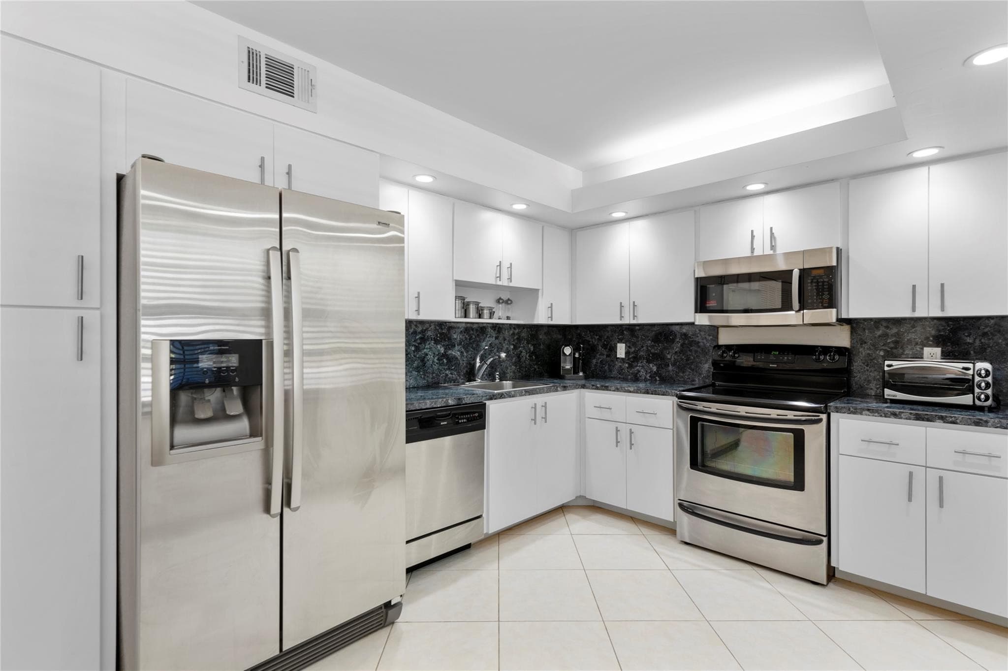 4240 Oaks Terrace 105, Pompano Beach, FL 33069 5