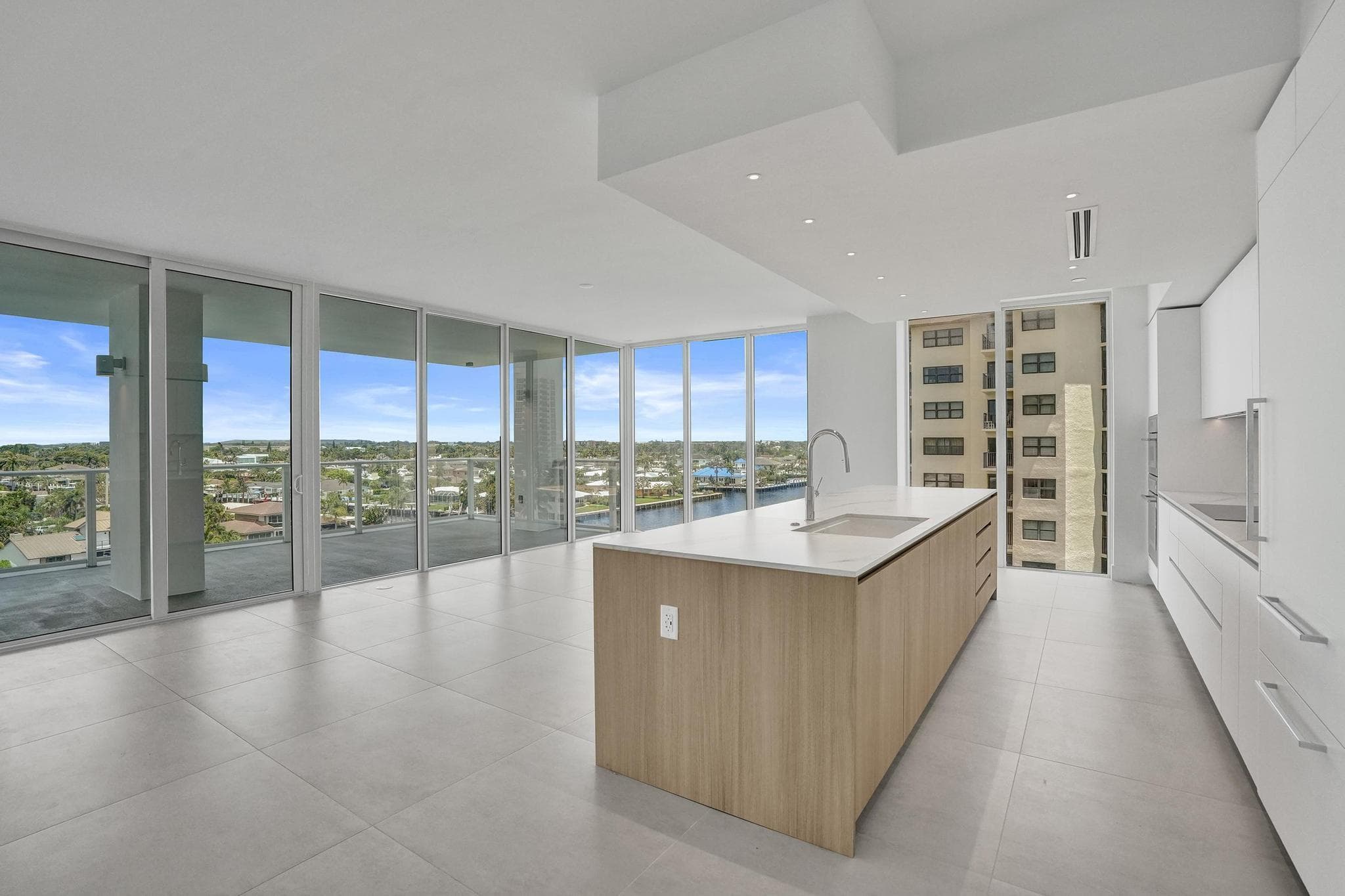 407 N Riverside Drive 605, Pompano Beach, FL 33062 9