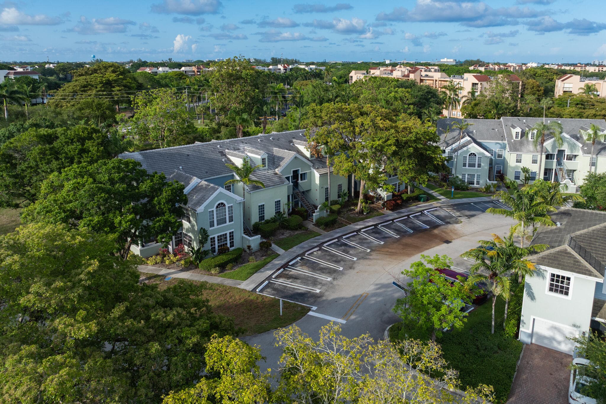 1000 Crystal Way L, FL 33444 21