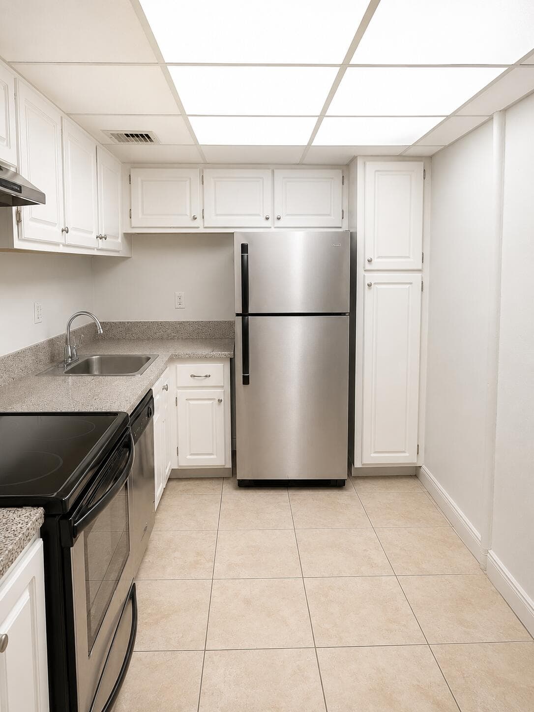 1800 Sans Souci Boulevard 424, North Miami, FL 33181 6