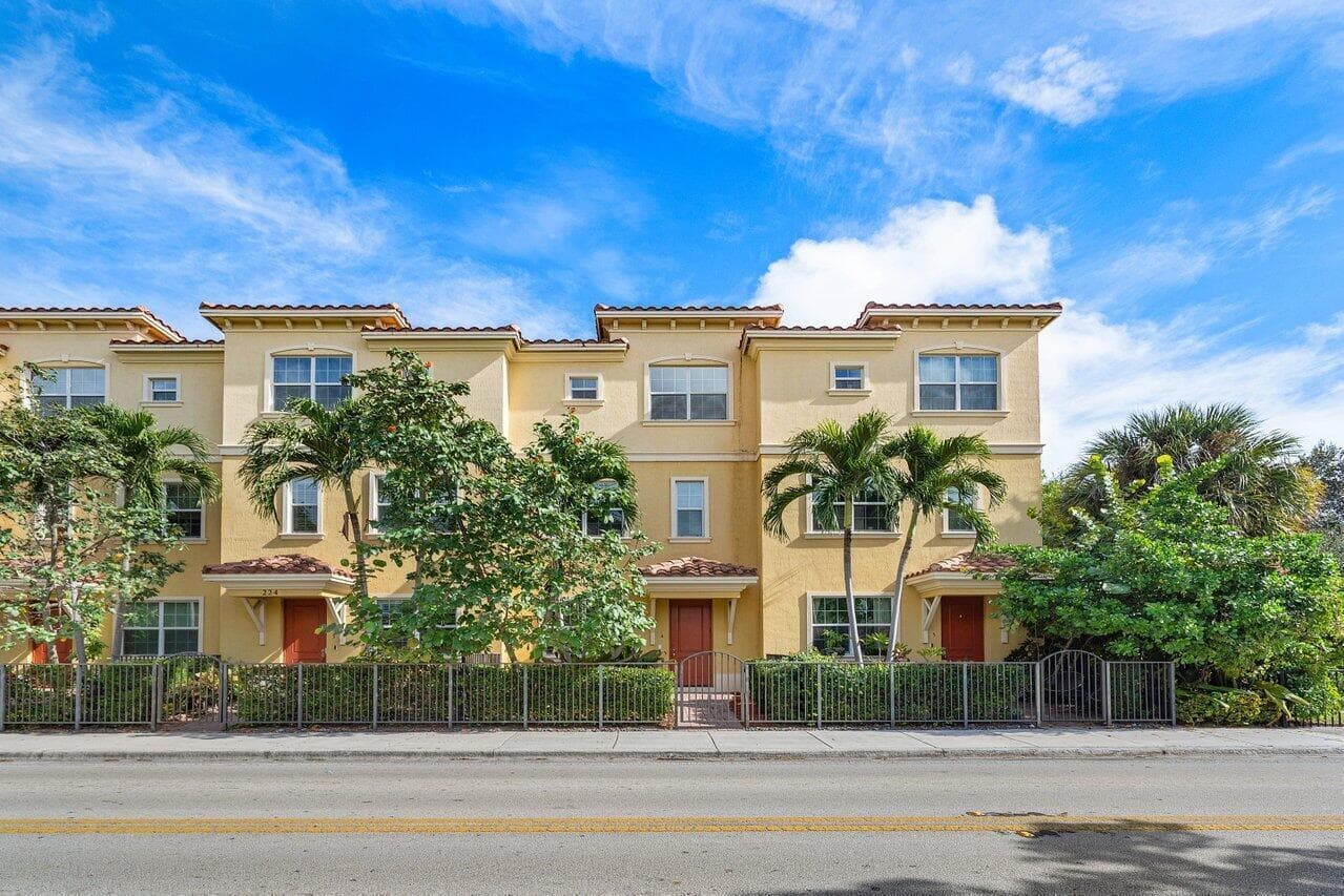 224 S Federal Highway 4, Lake Worth Beach, FL 33460 2