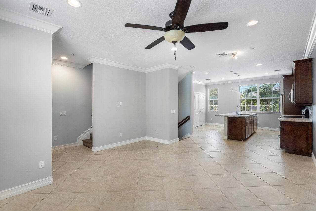 224 S Federal Highway 4, Lake Worth Beach, FL 33460 9