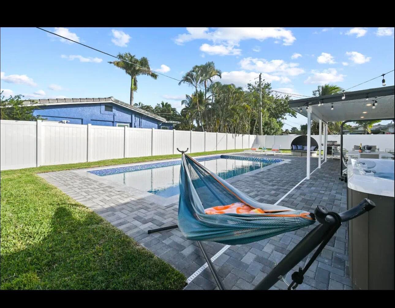 5040 NE 22nd Avenue, Lighthouse Point, FL 33064 5