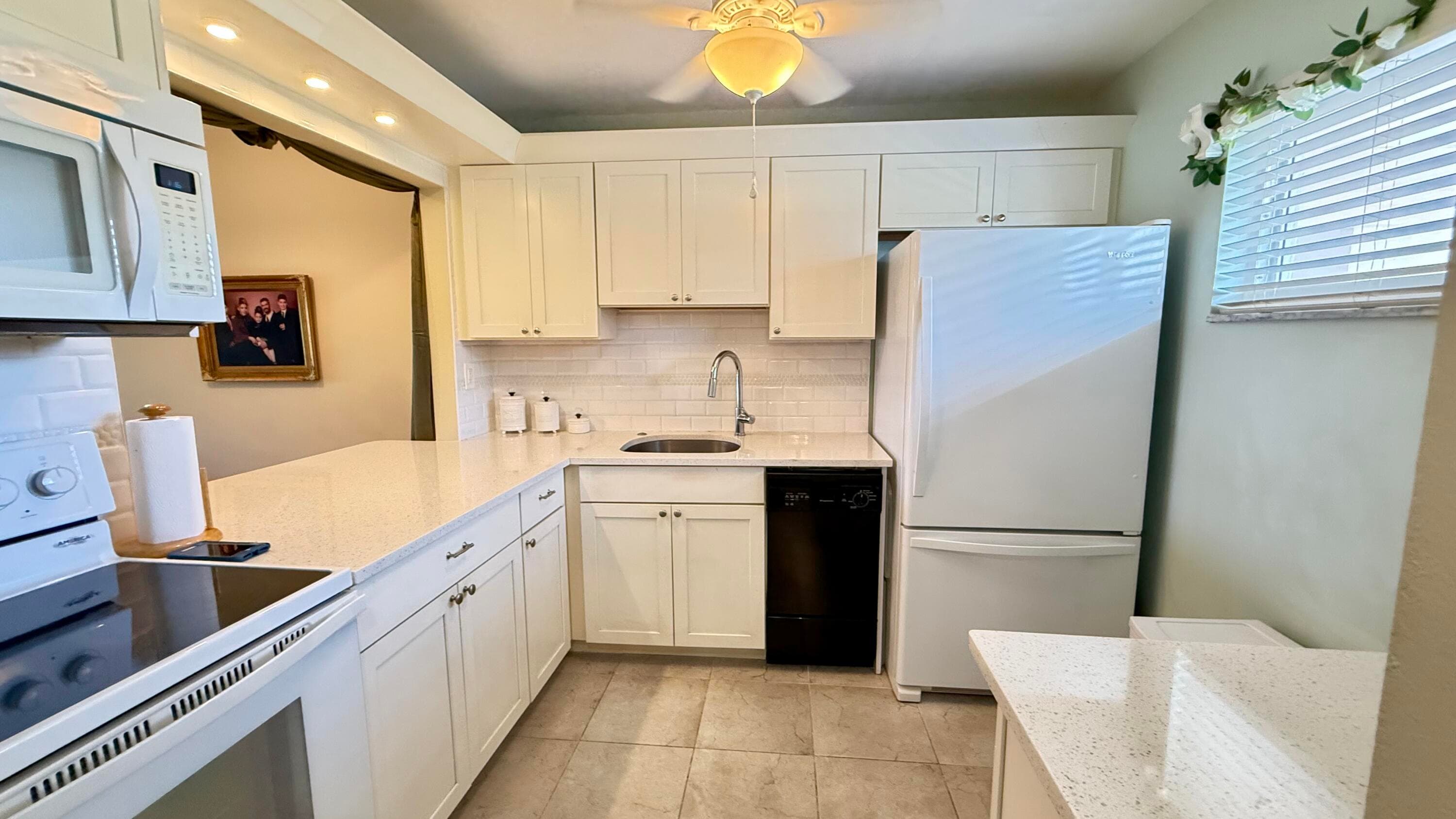 2728 N Garden Dr Drive N 214, Lake Worth Beach, FL 33461 12