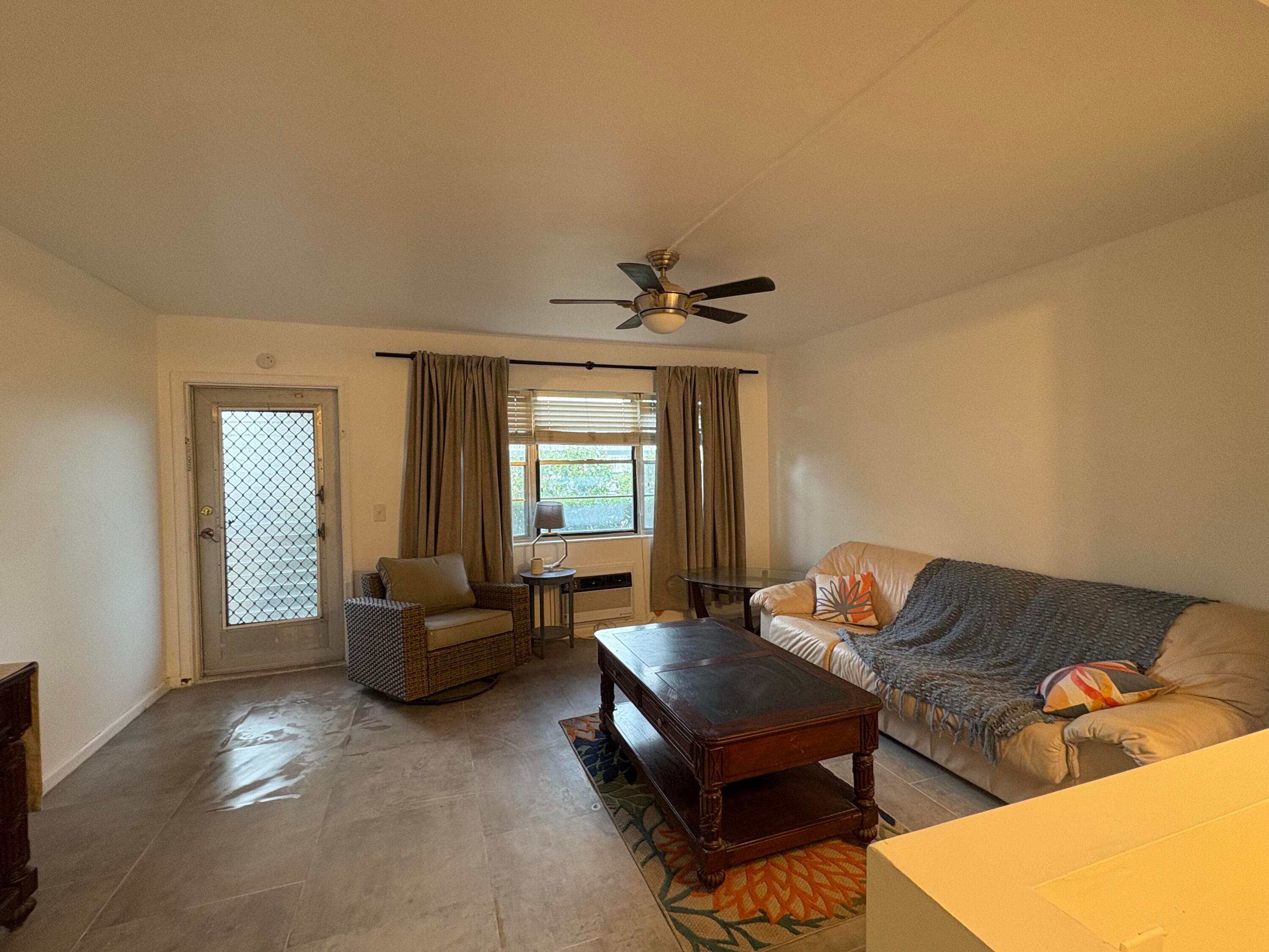 2 Kent A, West Palm Beach, FL 33417 4