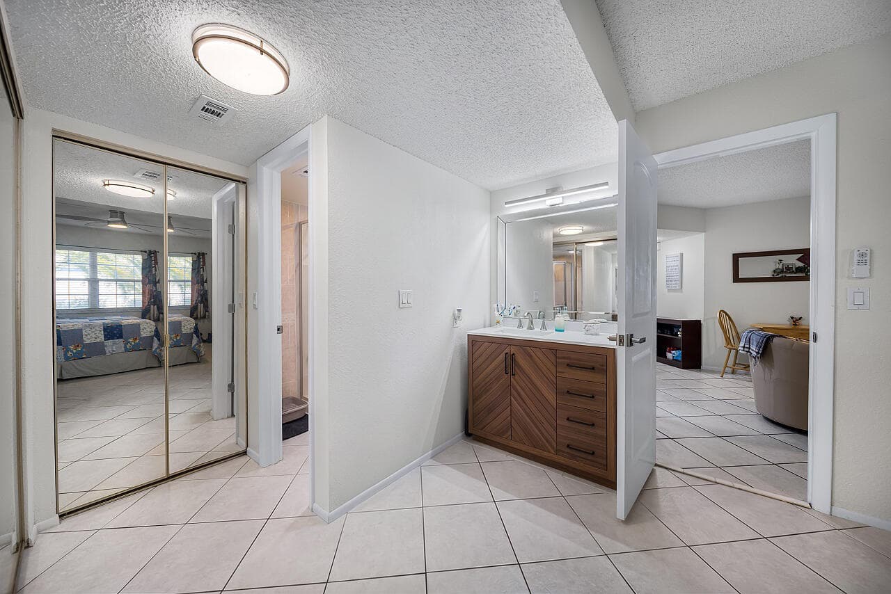 1507 SE Royal Green Circle 102, Port St. Lucie, FL 34952 10