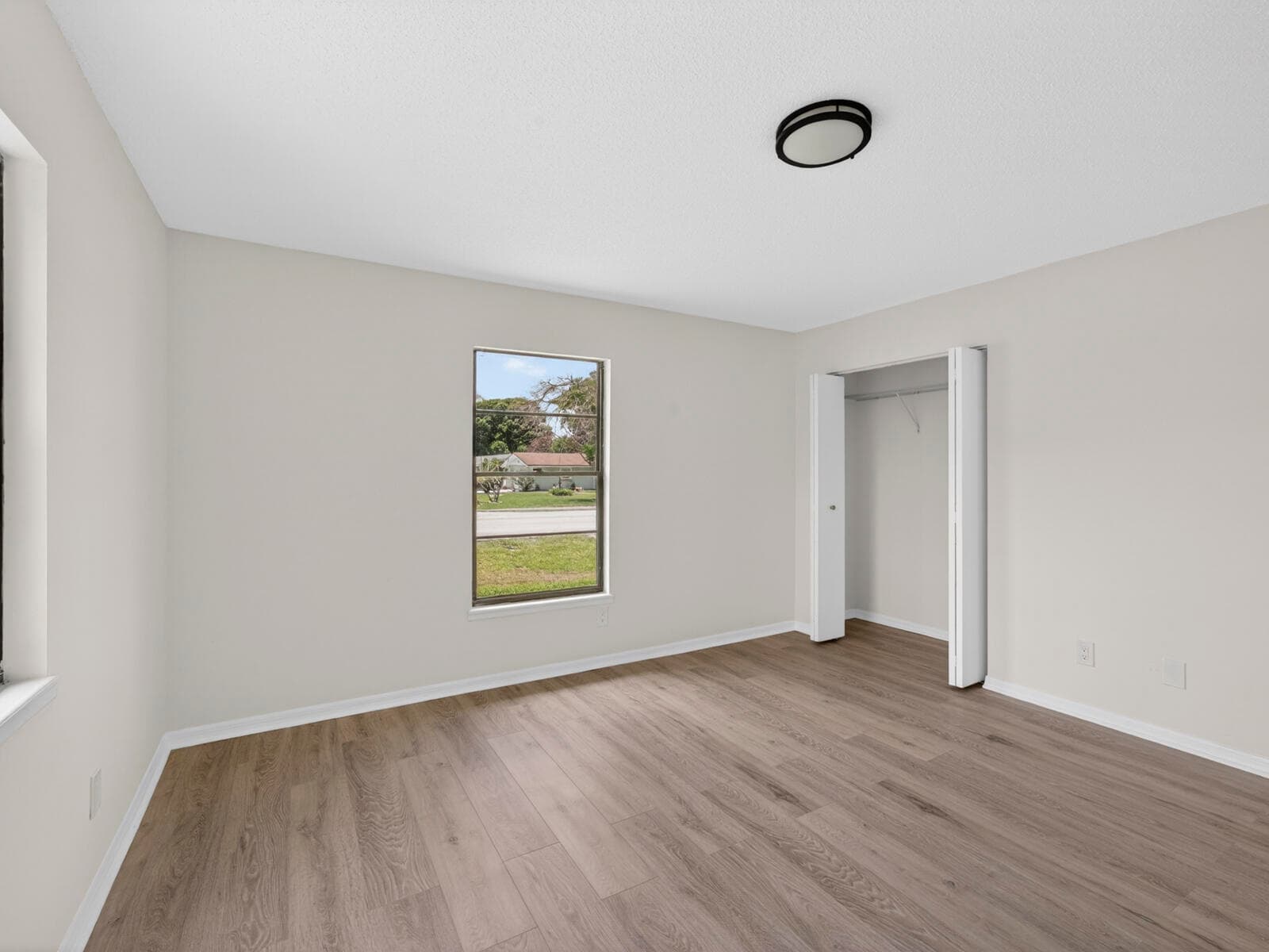 2575 1st Place, Vero Beach, FL 32962 25