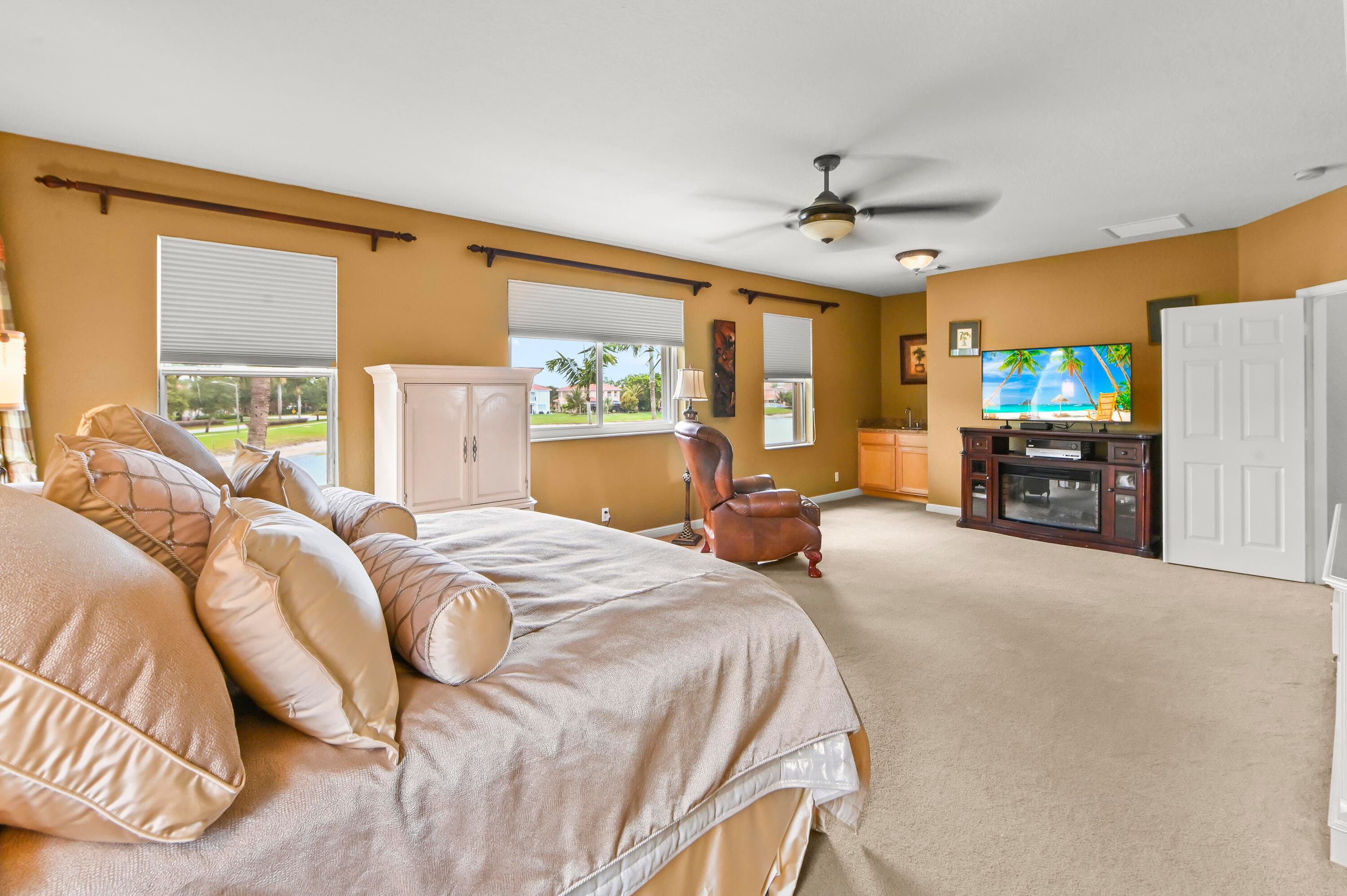 458 Cresta Circle, West Palm Beach, FL 33413 28