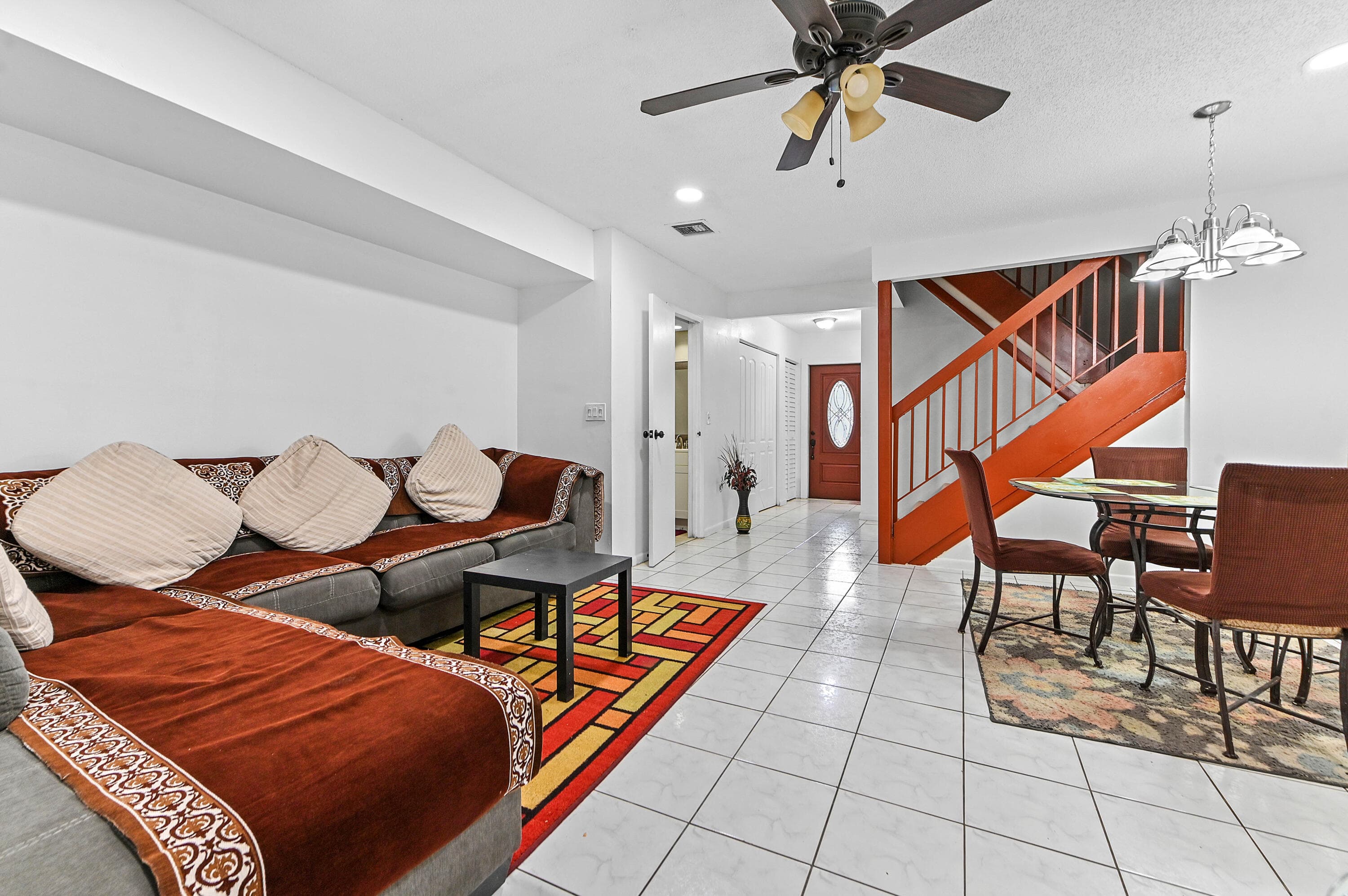 7904 SW 8th Street, North Lauderdale, FL 33068 7