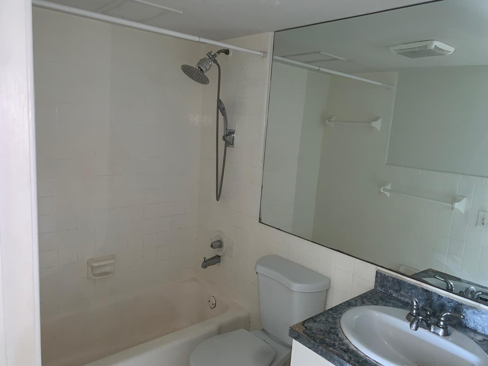 2624 NE 32nd Street 104, Fort Lauderdale, FL 33306 17