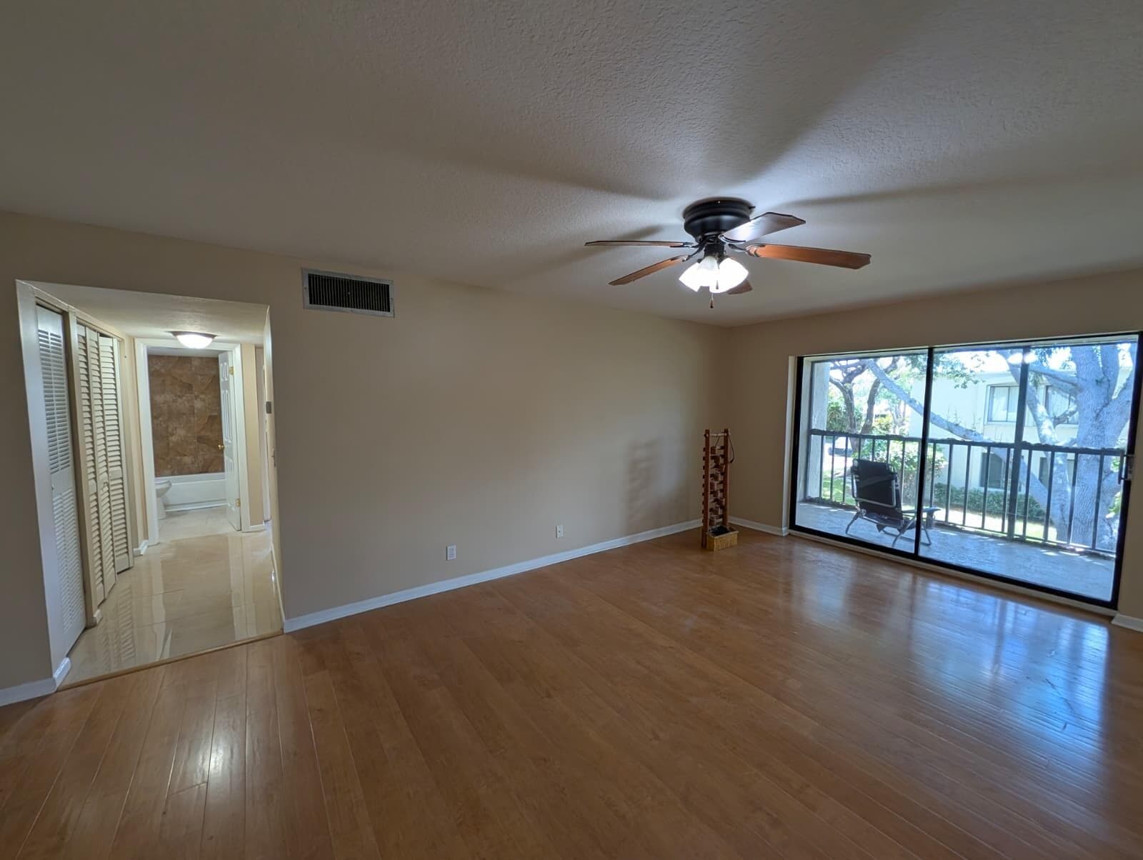 150 Pineview Road Apt E6, Jupiter, FL 33469 22