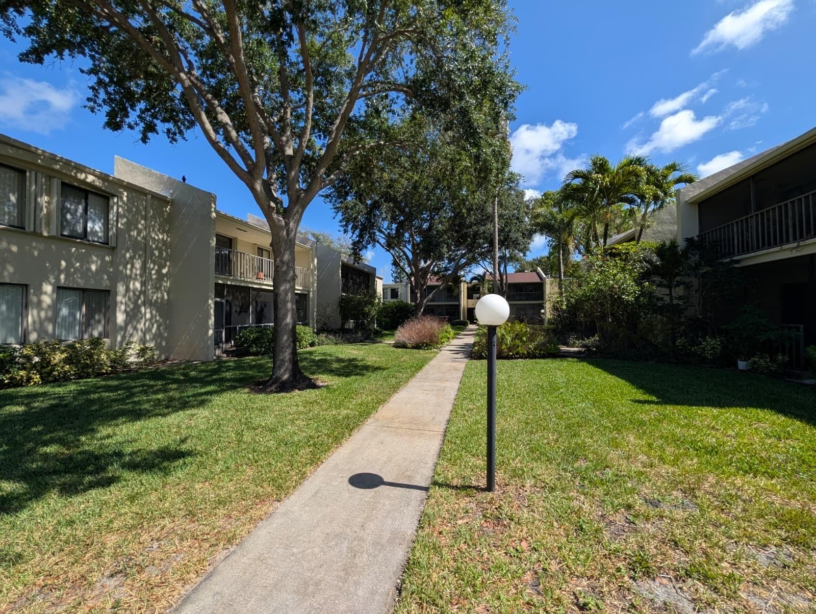 150 Pineview Road Apt E6, Jupiter, FL 33469 2