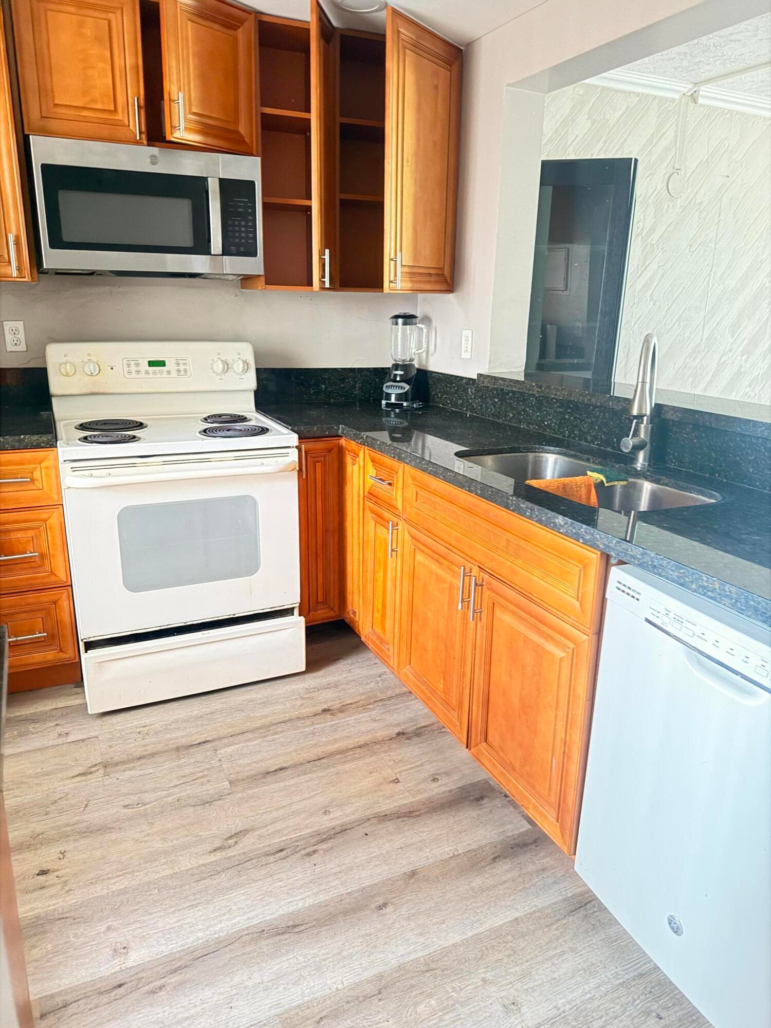 6451 N University Drive Apt 212, Tamarac, FL 33321 3
