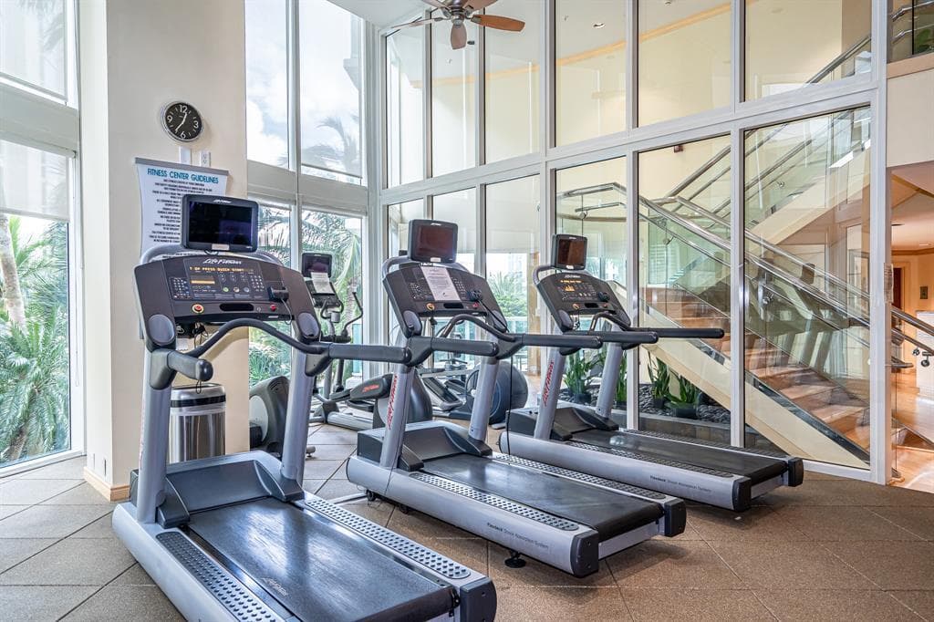 347 N New River Drive E 2707, Fort Lauderdale, FL 33301 39