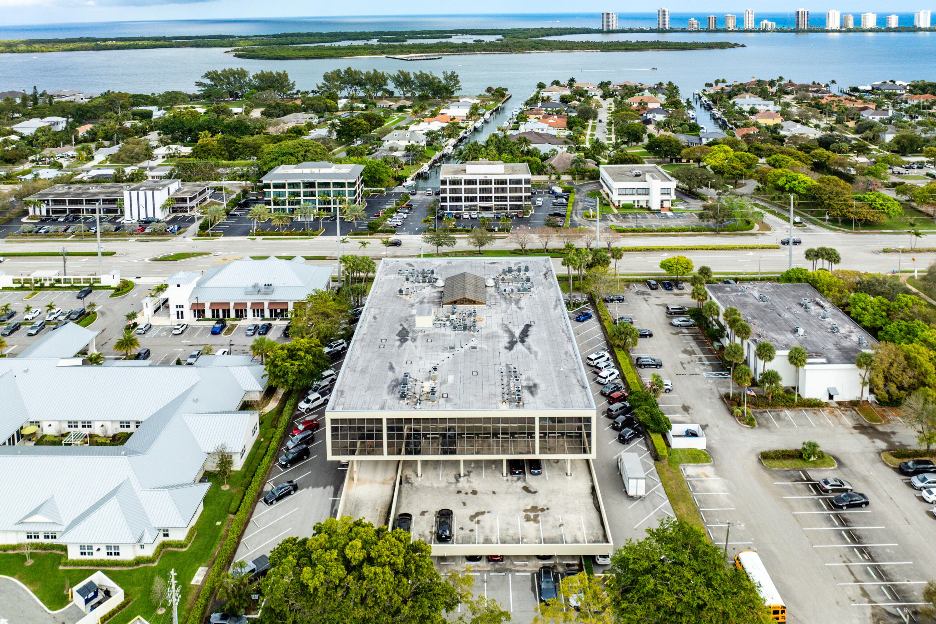 631 Us-1, North Palm Beach, FL 29