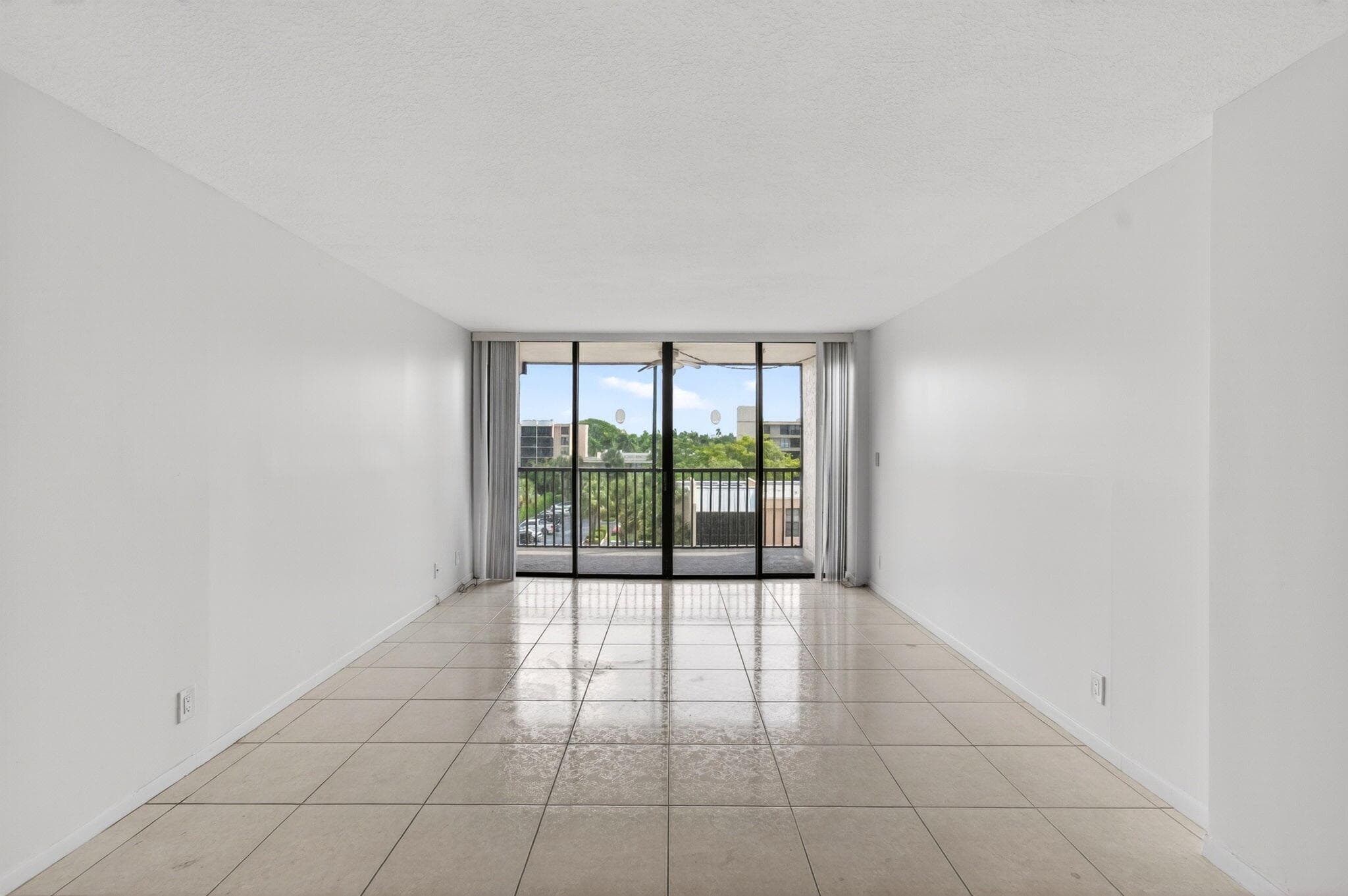 12 Royal Palm Way 501, Boca Raton, FL 33432 22