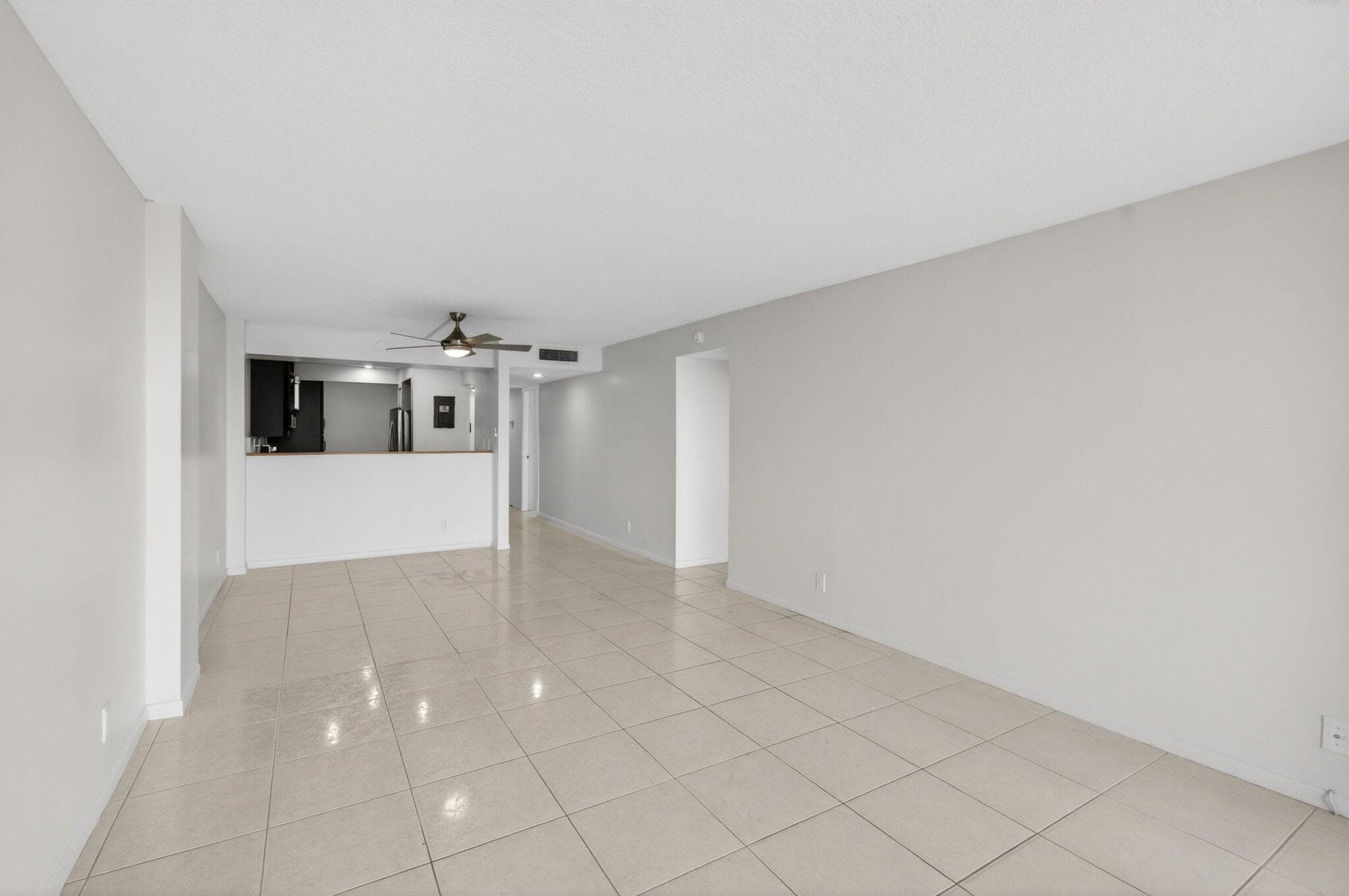 12 Royal Palm Way 501, Boca Raton, FL 33432 19