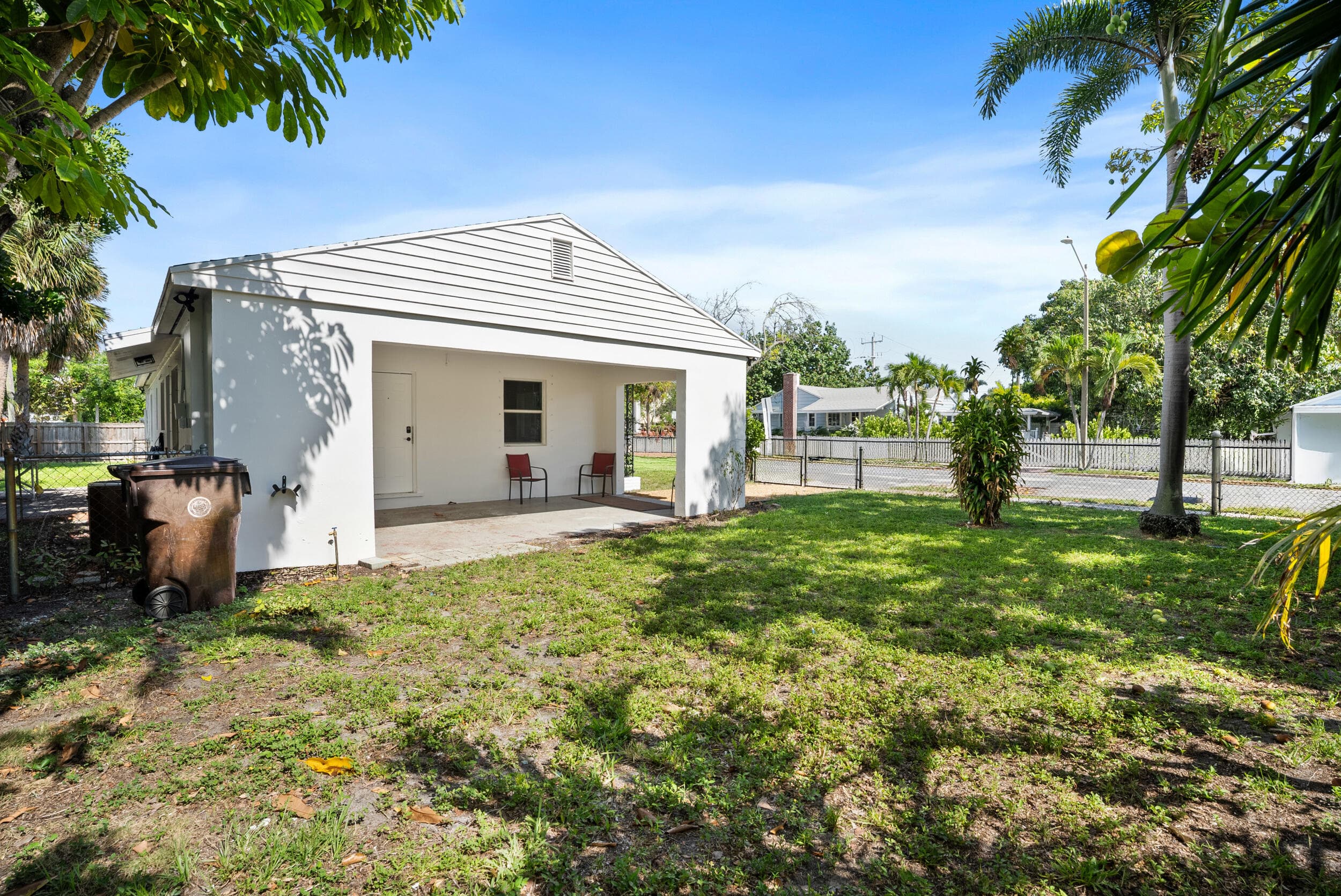 401 42nd Street, West Palm Beach, FL 33407 3