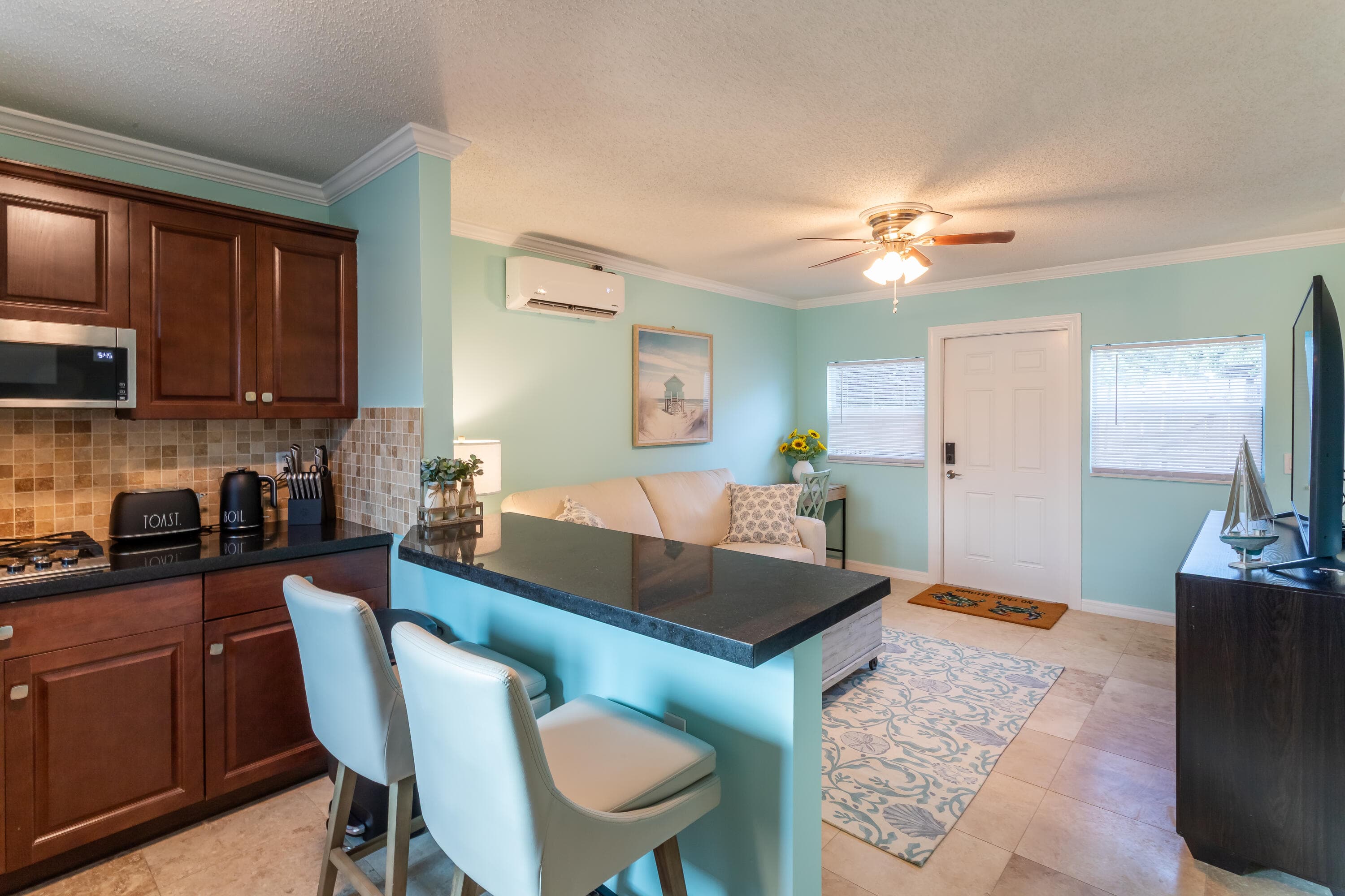 1724 37th Street, West Palm Beach, FL 33407 4
