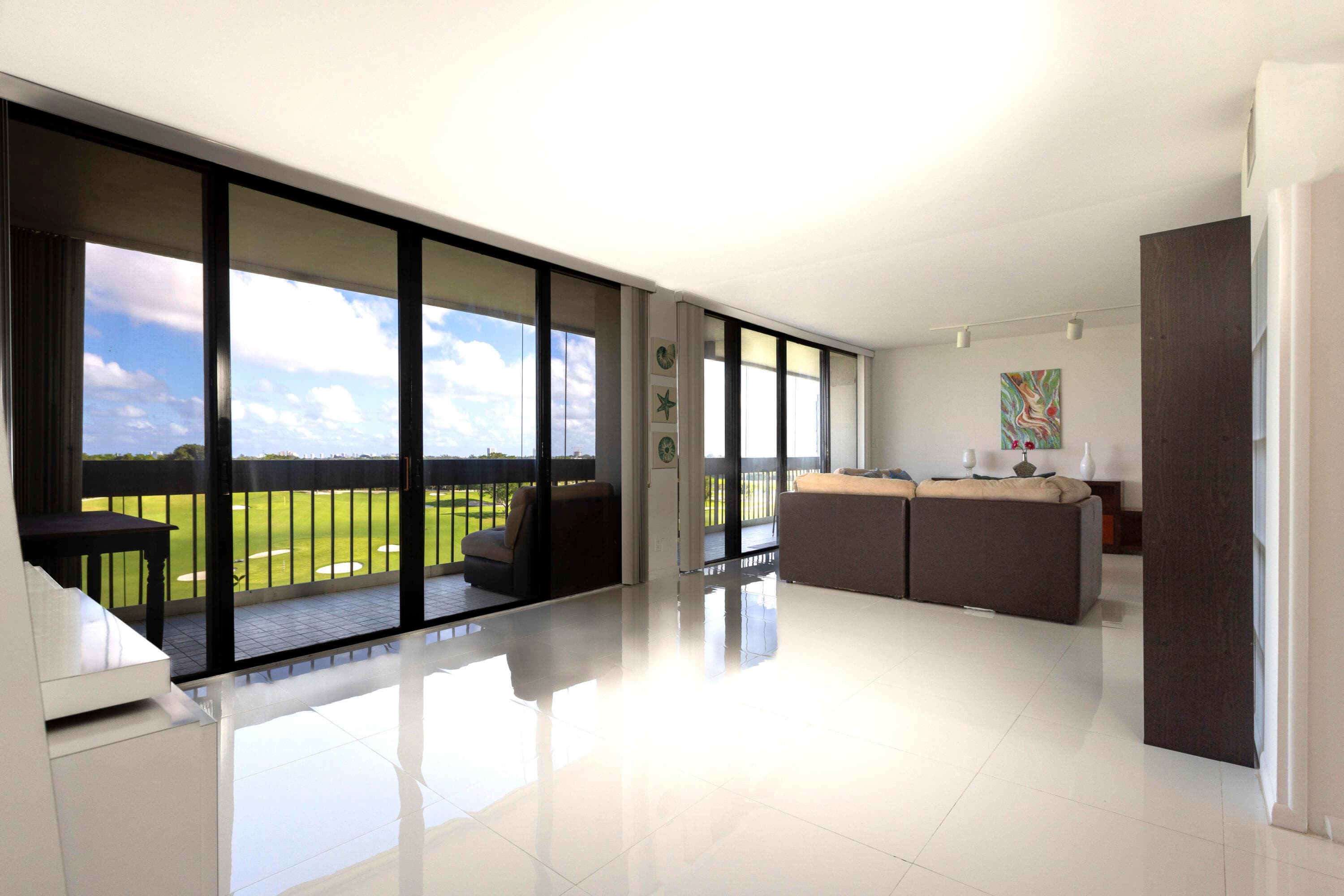 2000 Presidential Way 702, West Palm Beach, FL 33401 7