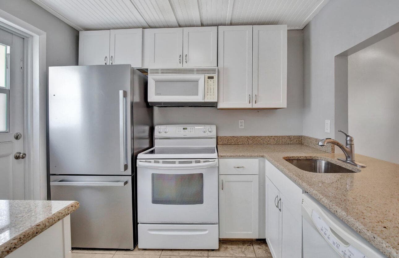4025 N Federal Highway 212a, Oakland Park, FL 33308 2