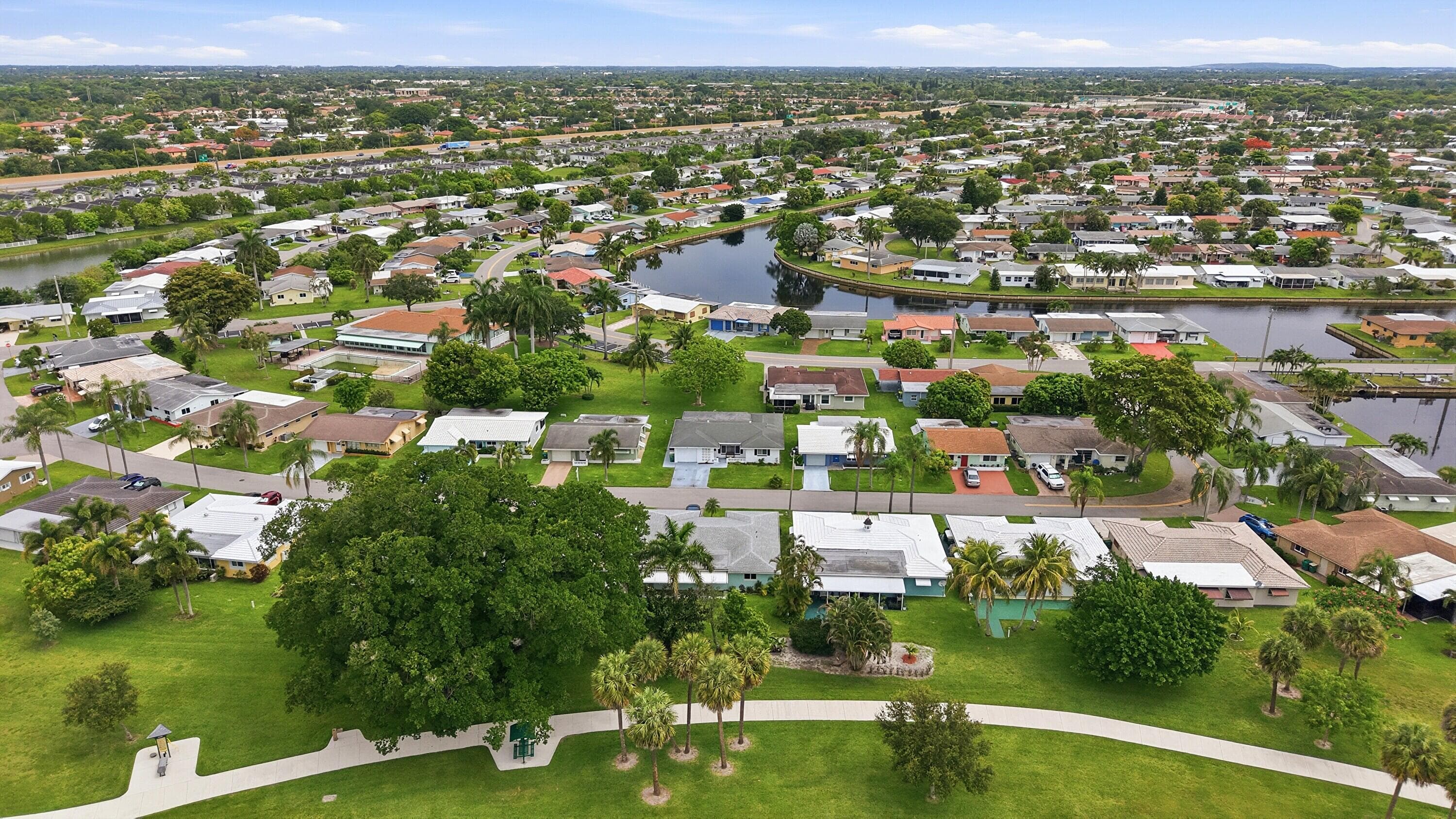 4629 NW 45th Court, Tamarac, FL 33319 35