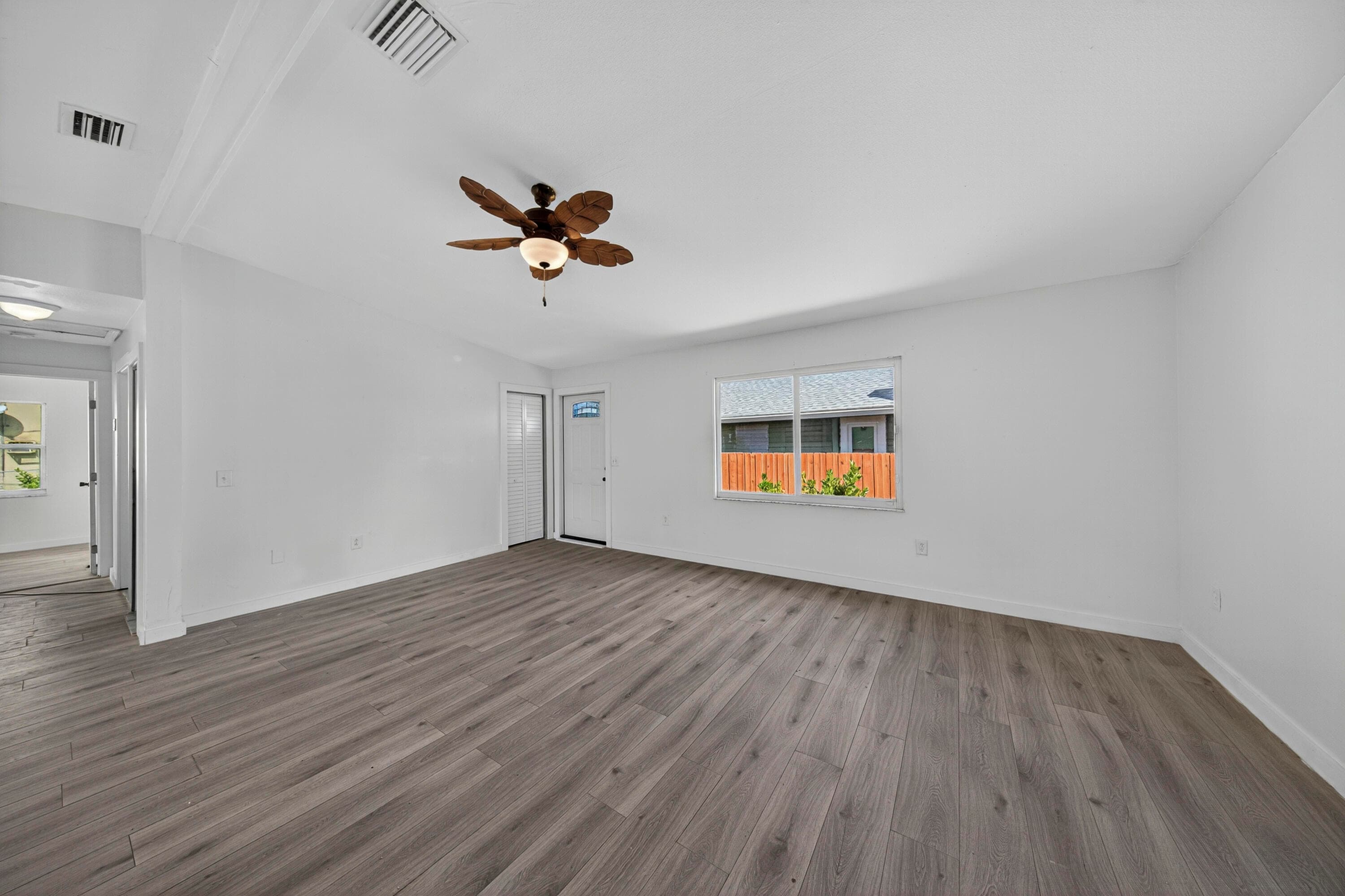 117 NE 8th Street, Pompano Beach, FL 33060 5