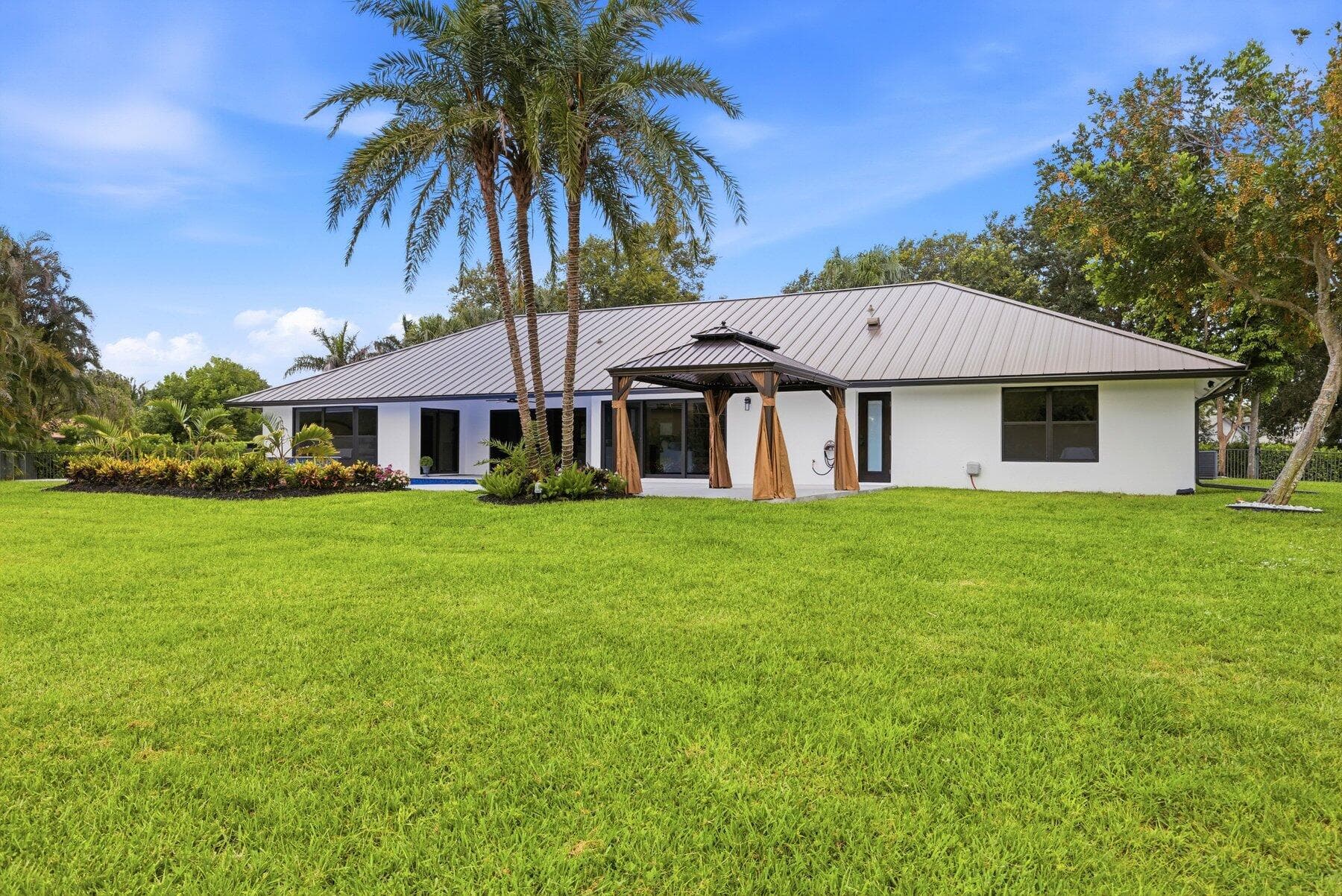 15555 De Havilland Court, Wellington, FL 33414 46
