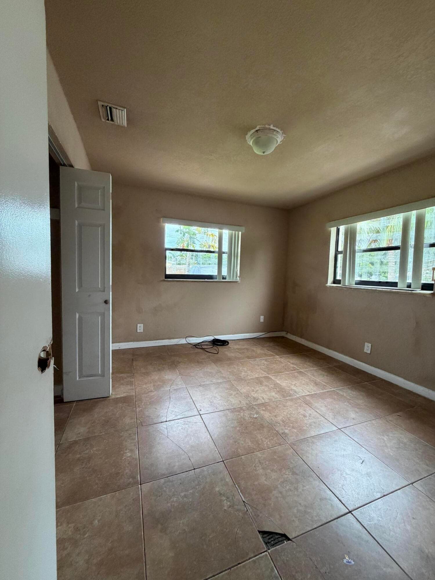 3243 Grove Road, Boynton Beach, FL 33435 17
