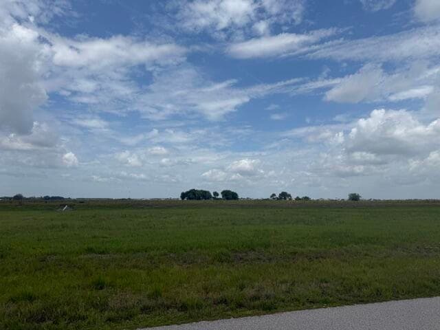 816 Woodmont Street, Sebring, FL 33876 2