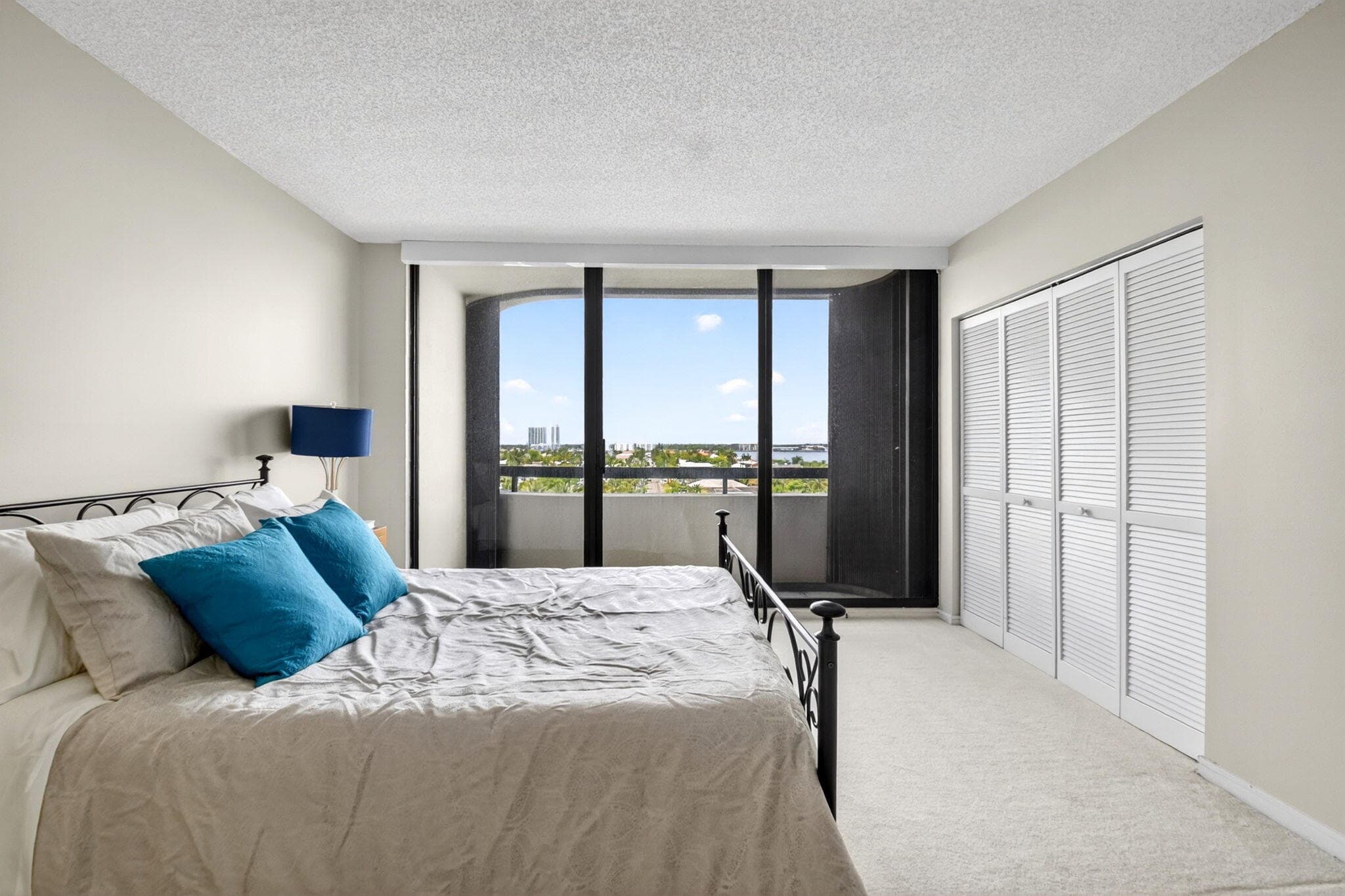4100 N Ocean Drive 604, Singer Island, FL 33404 45
