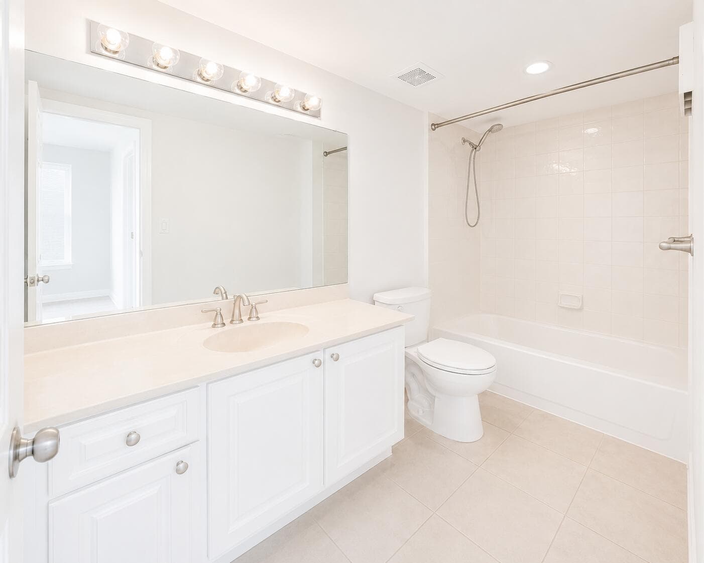 711 N Pine Island Road 204, Plantation, FL 33324 8