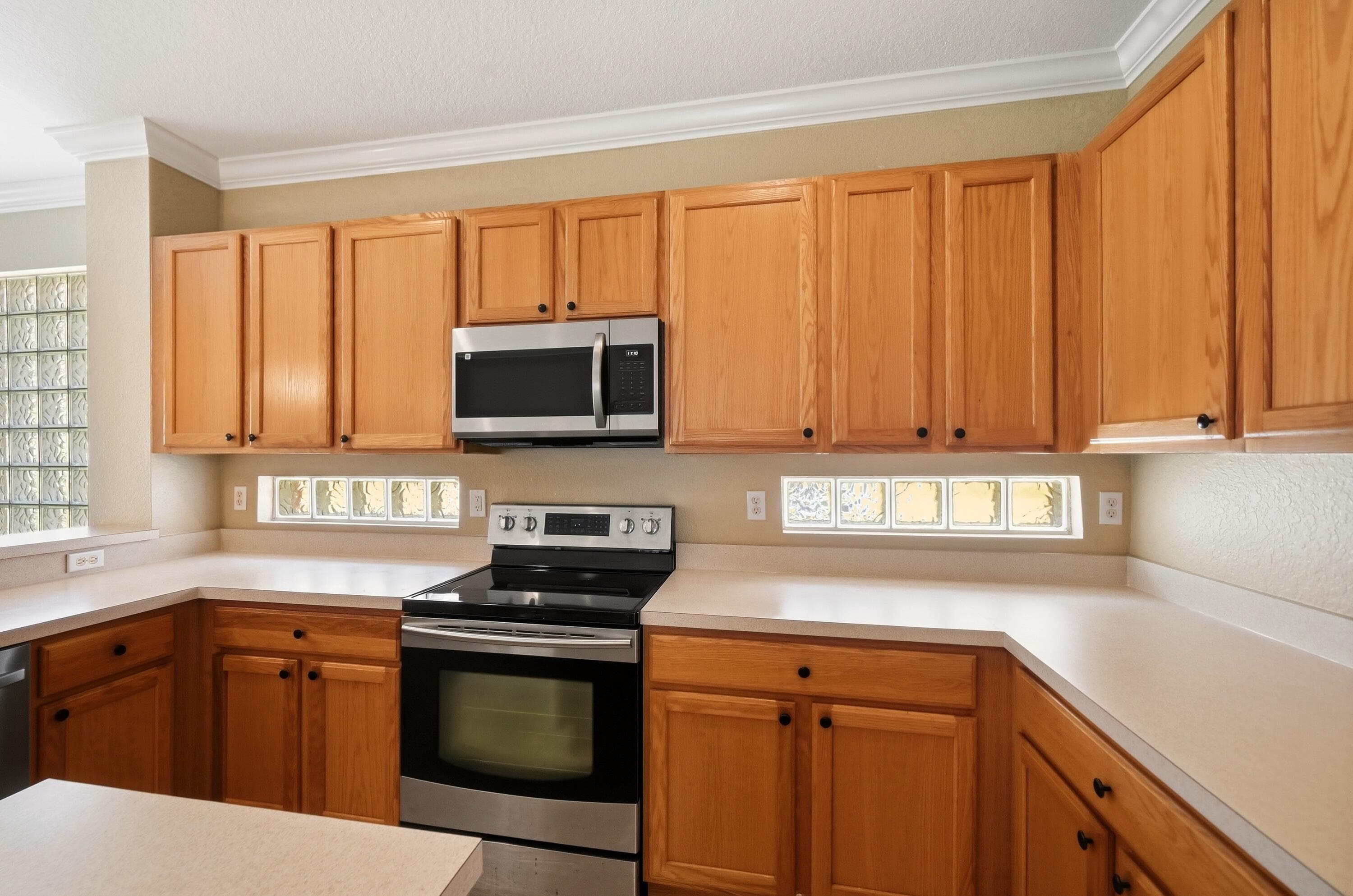 421 Gazetta Way, West Palm Beach, FL 33413 23