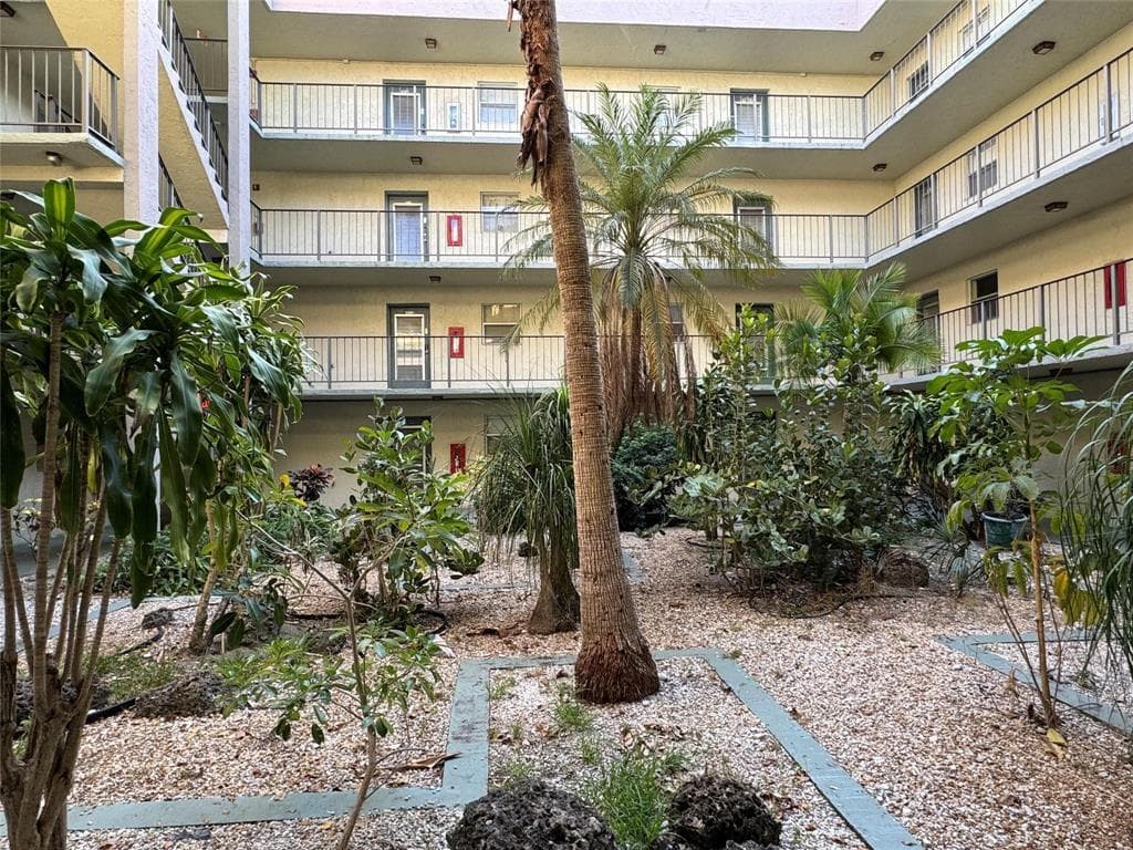 1800 SW 81st Avenue 1307, North Lauderdale, FL 33068 3