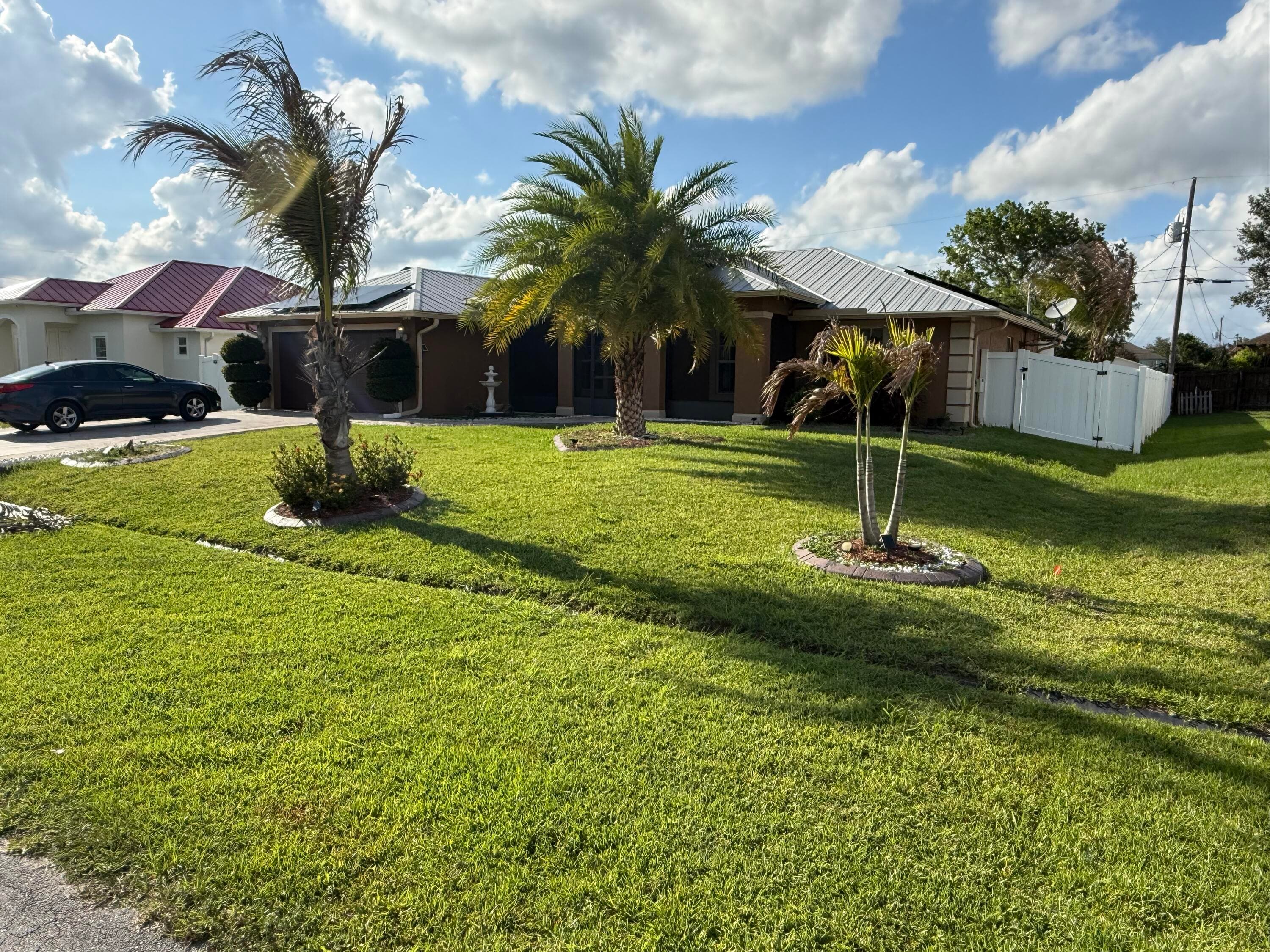 1481 SW Jacksonville Avenue, Port St. Lucie, FL 34953 2