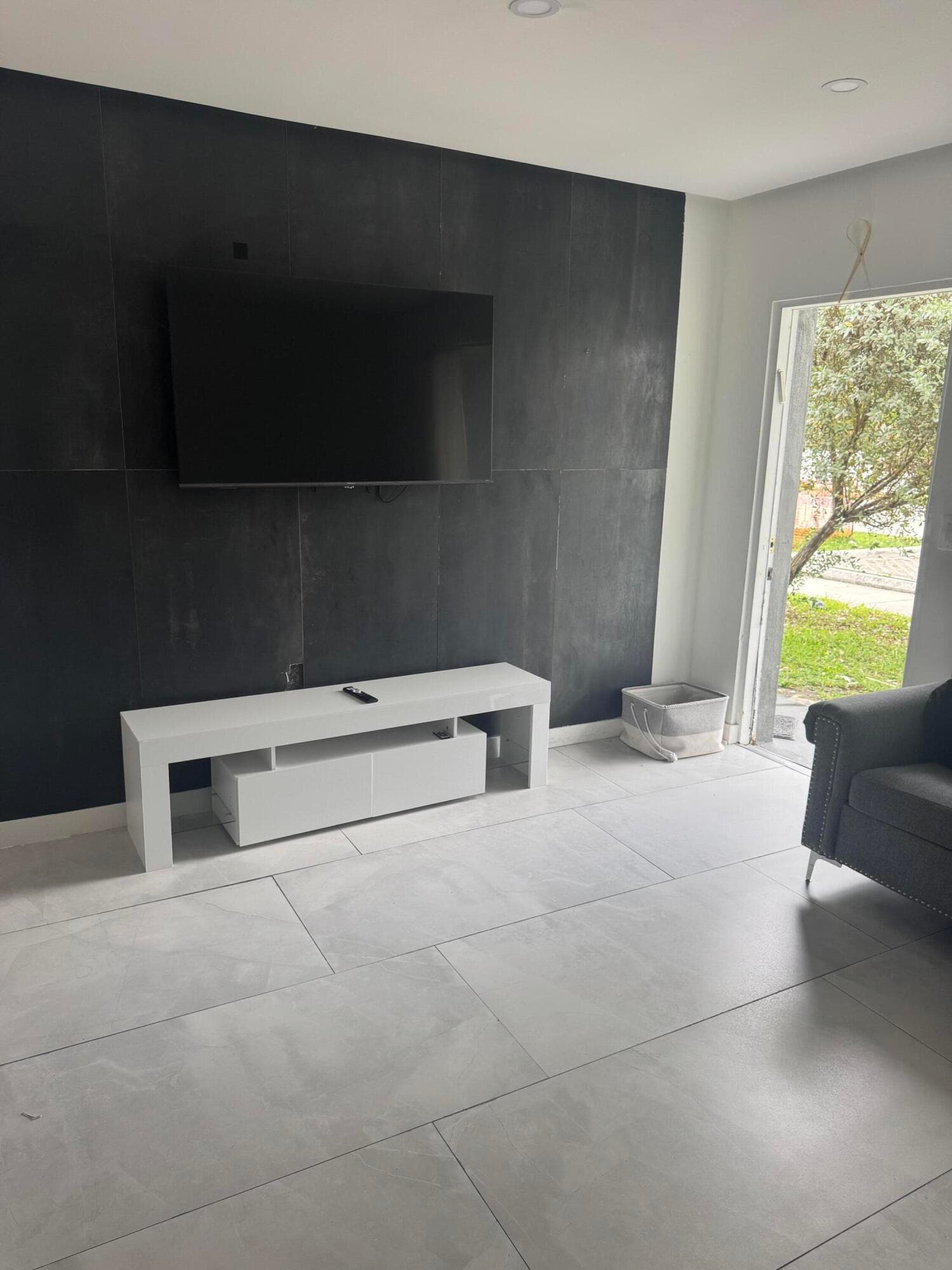 2201 Greene Street 2, Hollywood, FL 33020 5