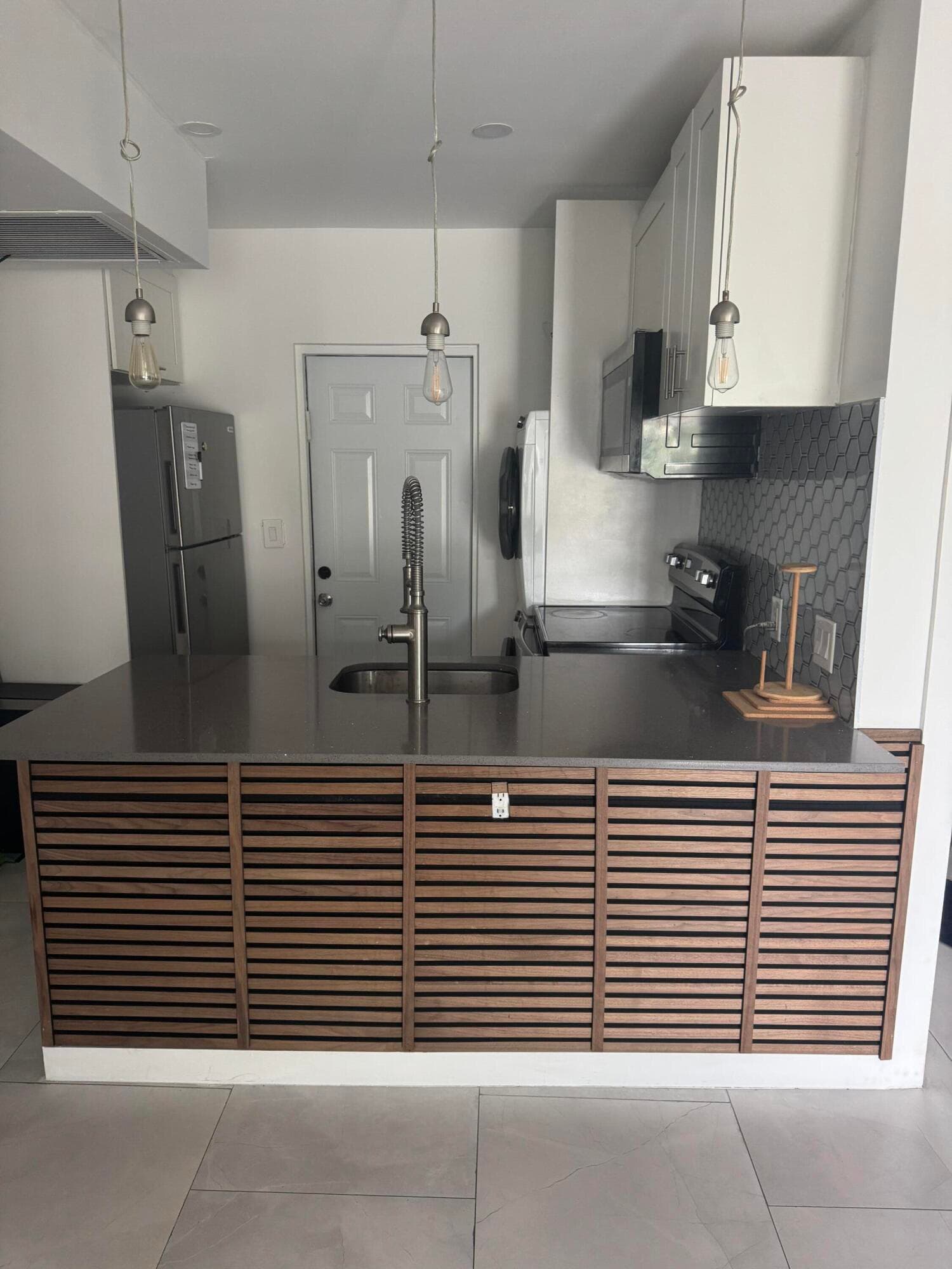 2201 Greene Street 2, Hollywood, FL 33020 4