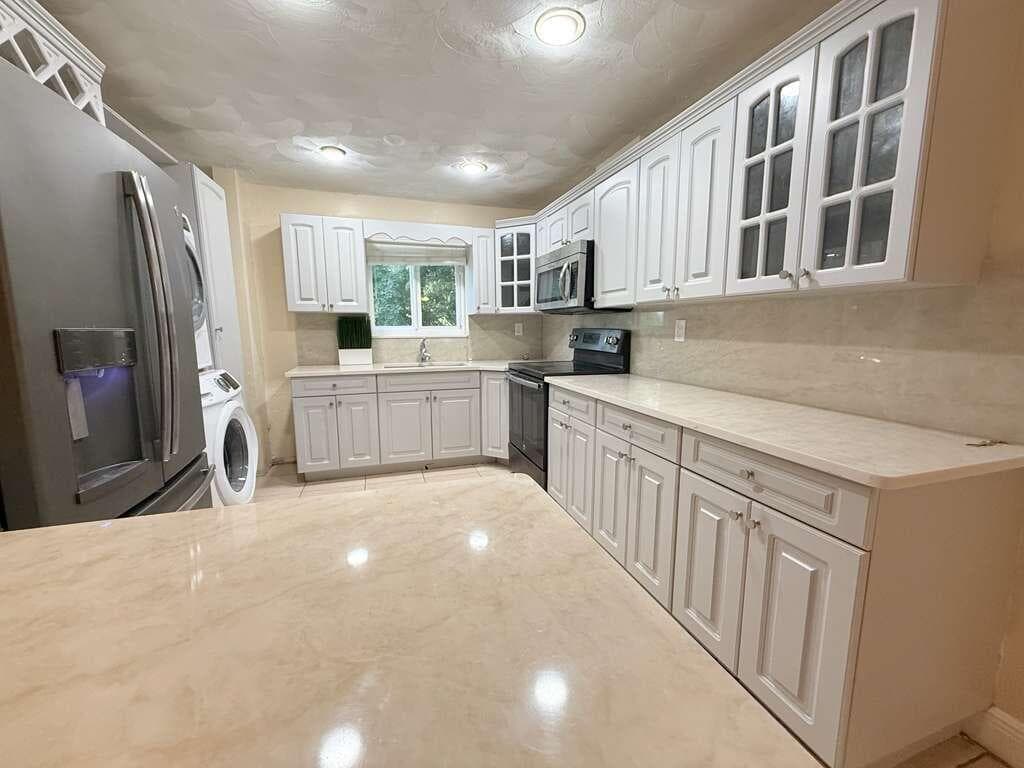 2210 Taylor Street 207, Hollywood, FL 33020 3