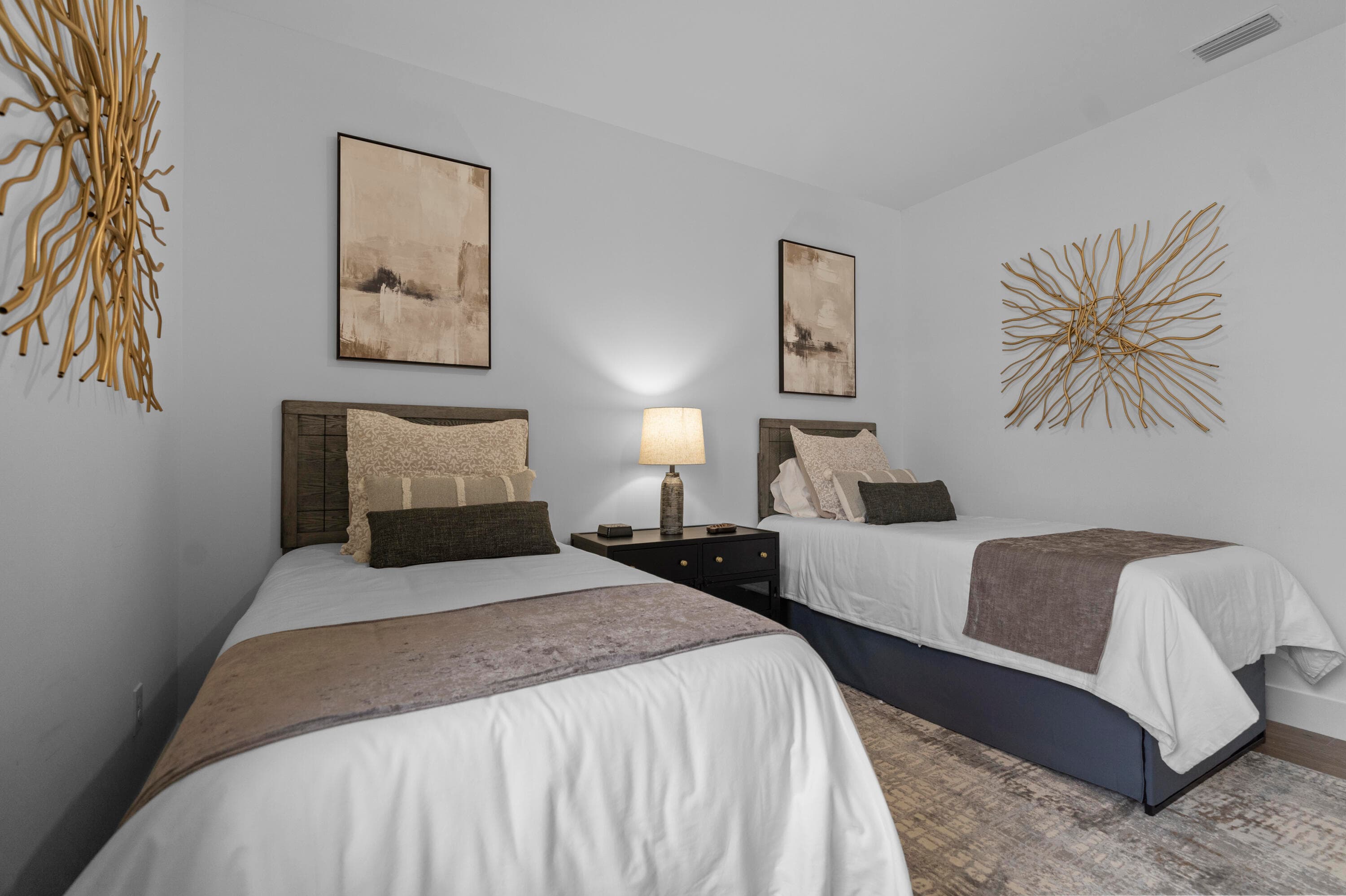 601 SW 3rd Street, Delray Beach, FL 33444 37