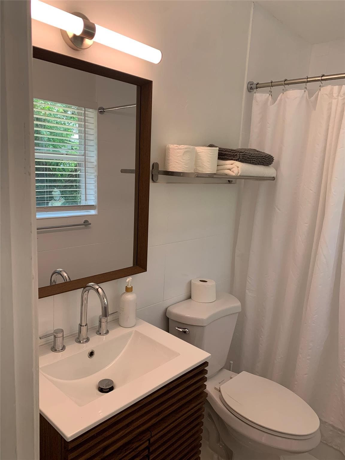 801 SW 10th Street 1-2, Fort Lauderdale, FL 33315 51
