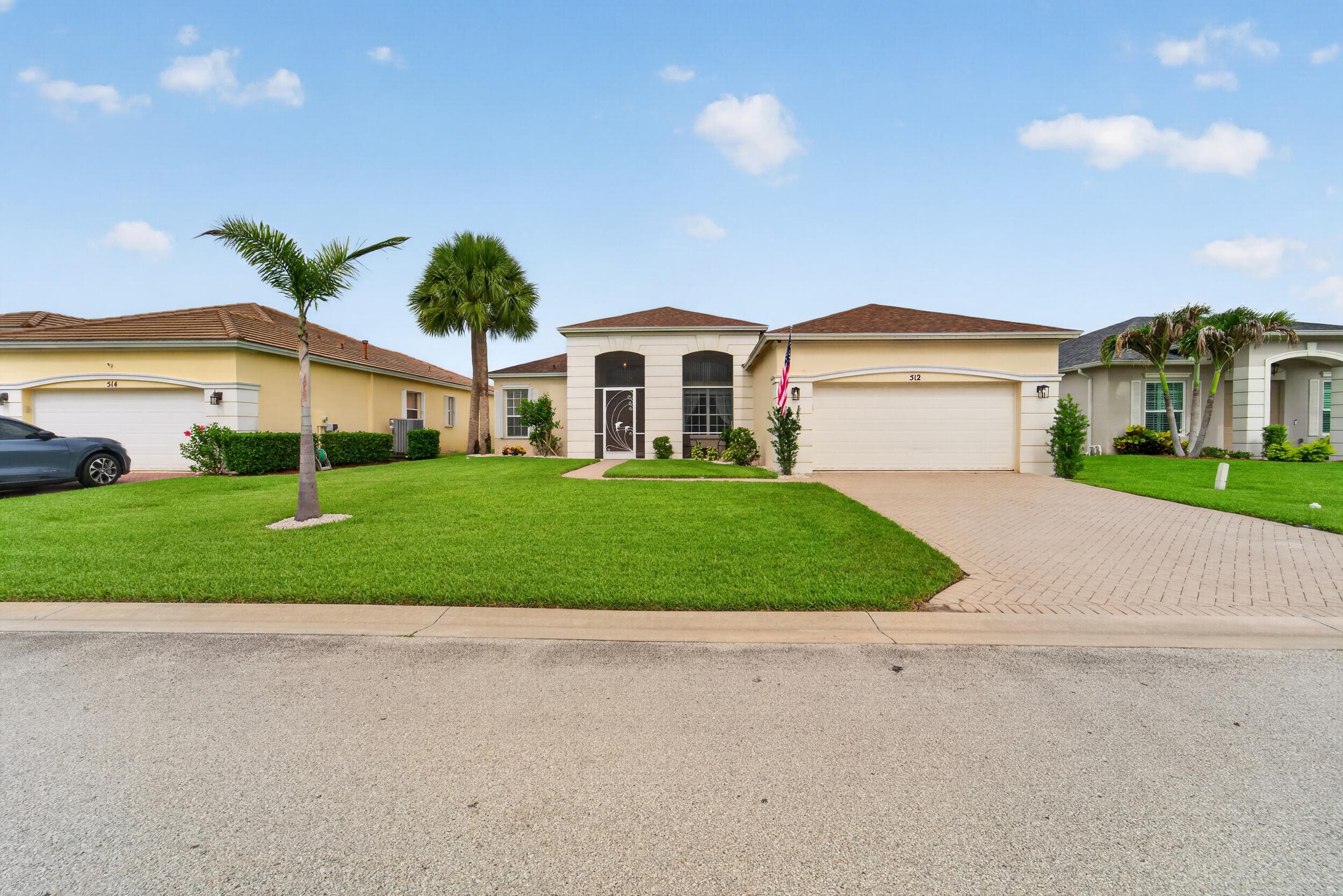 512 SW Lake Manatee Way, FL 34986 38