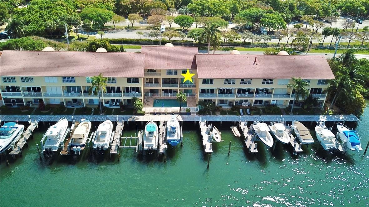 4230 N Ocean Drive, Hollywood, FL 33019 35