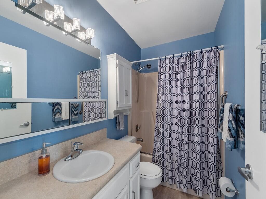 105 Spring Lake Court 102, Vero Beach, FL 32962 20