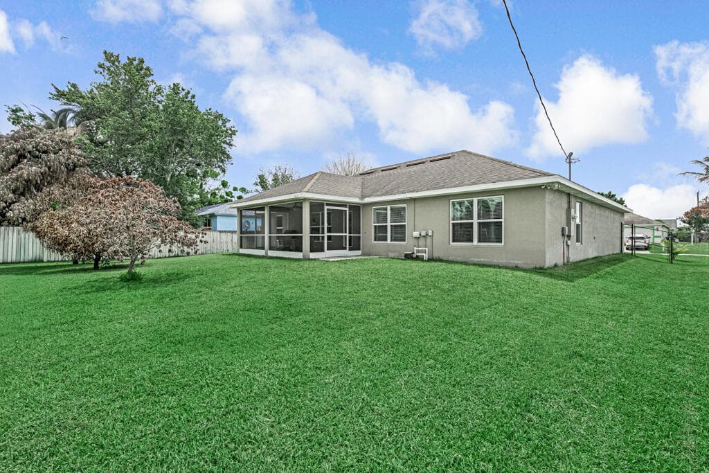 367 SW Grimaldo Terrace, Port St. Lucie, FL 34984 43
